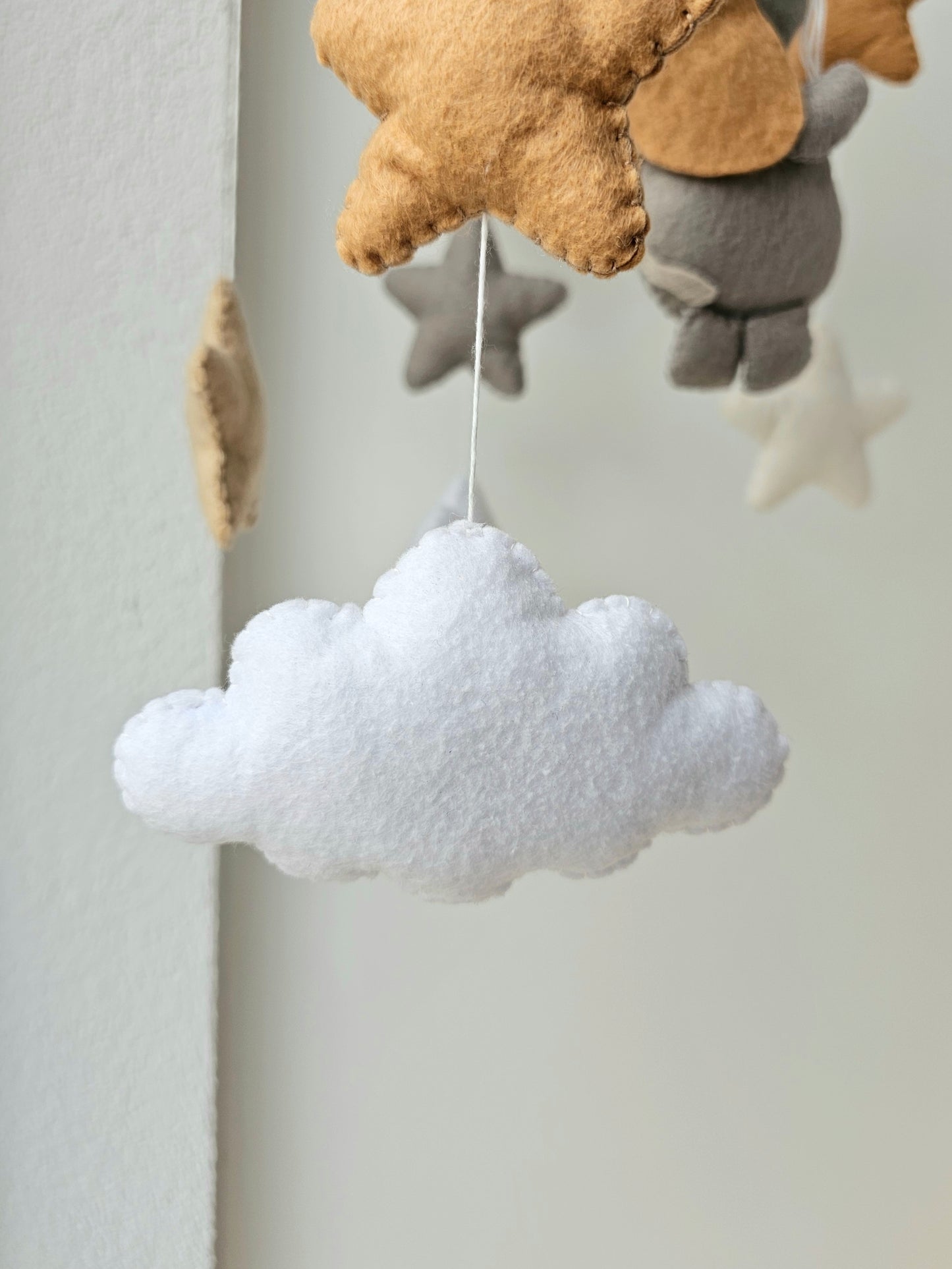 Baby Mobile Elefant beige/grau