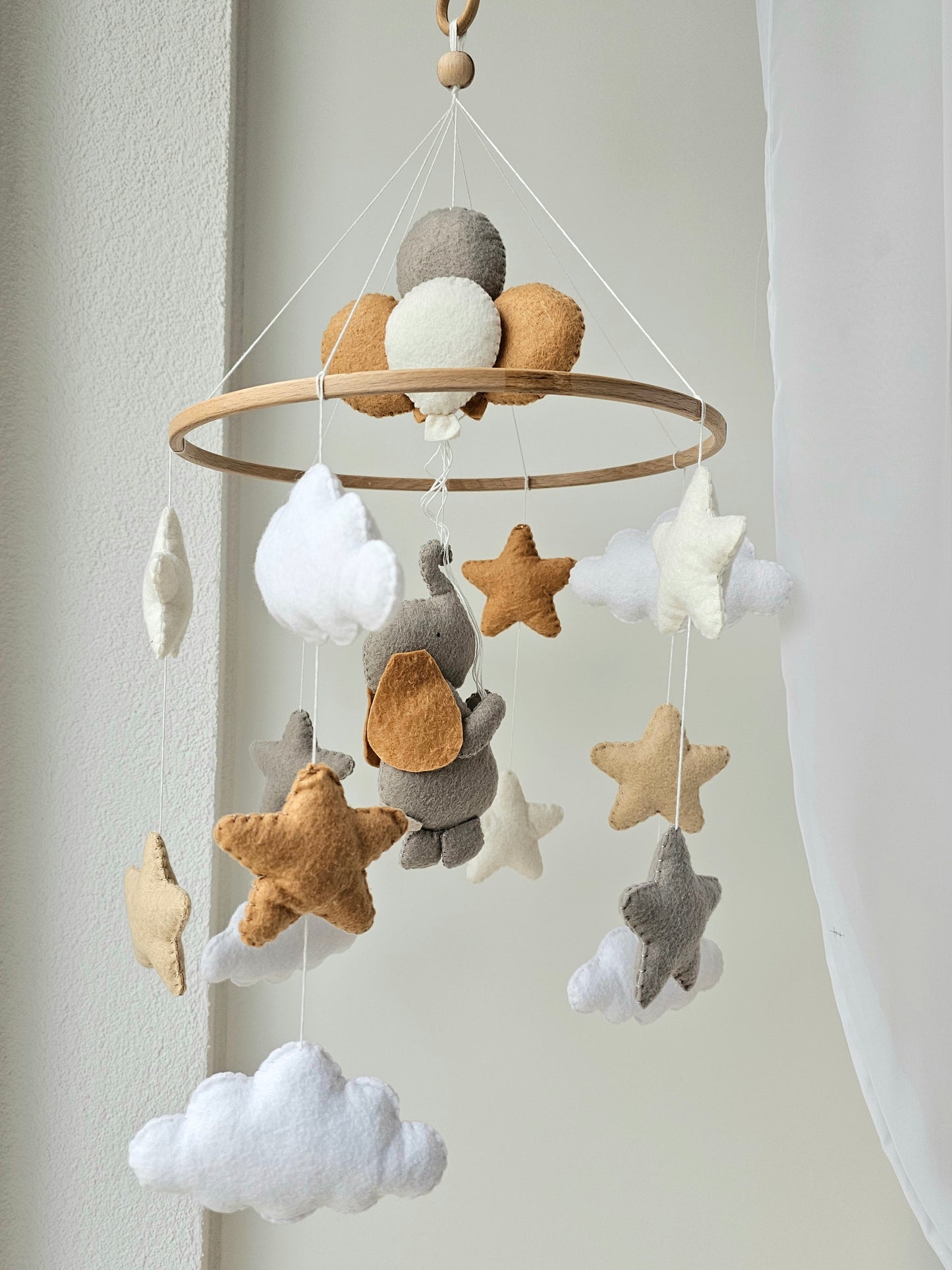 Baby Mobile Elefant beige/grau