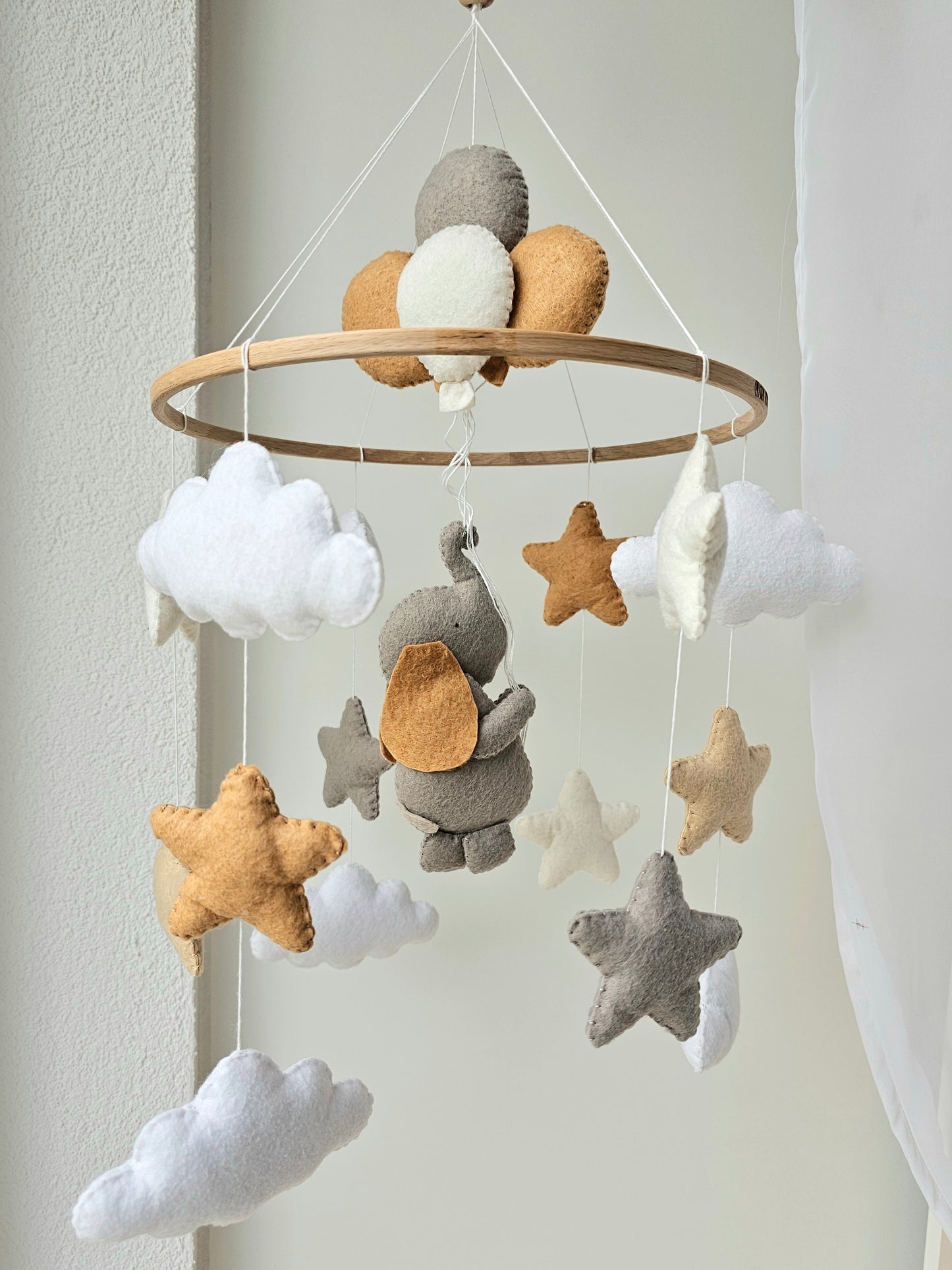 Baby Mobile Elefant beige/grau