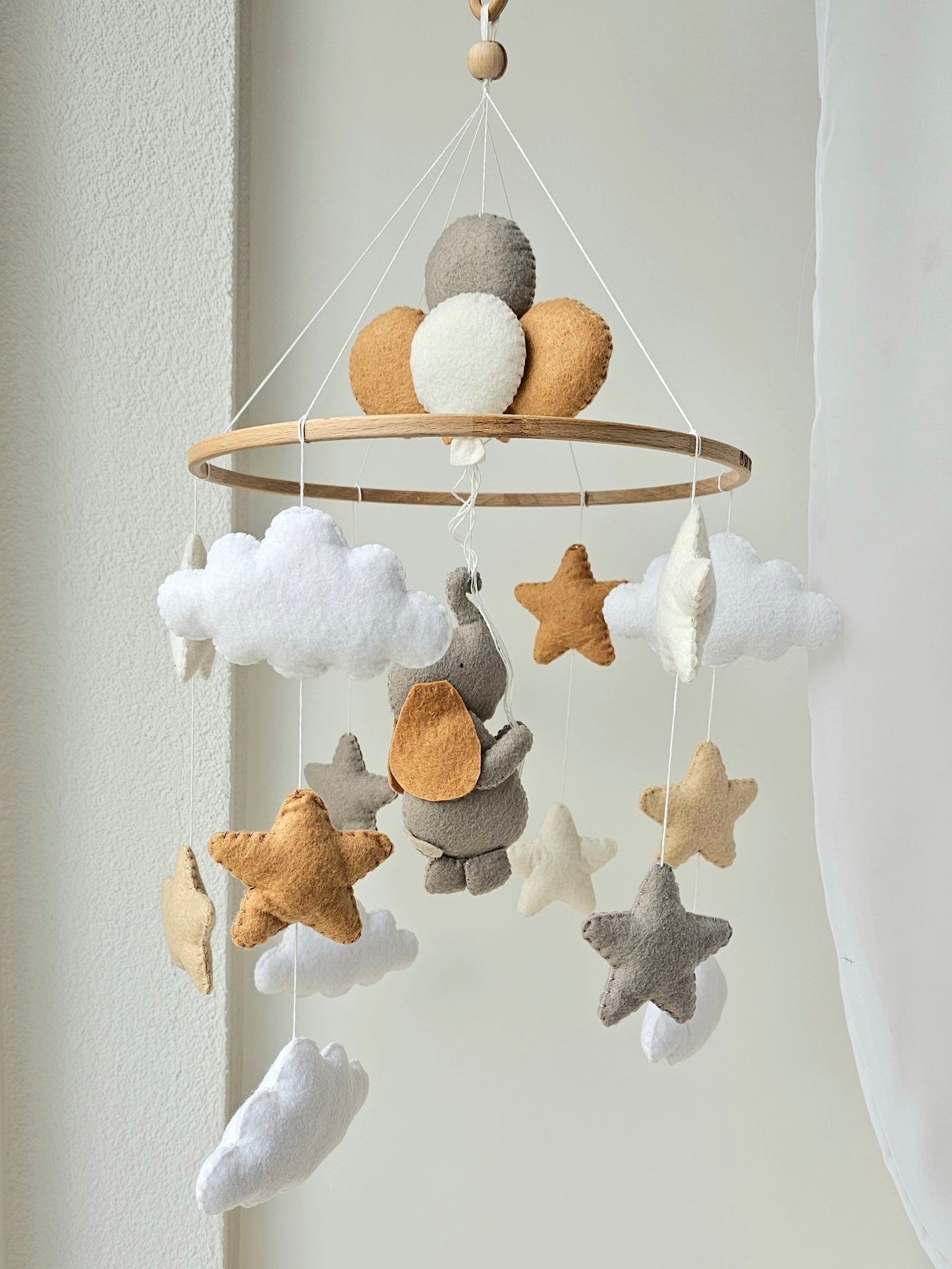 Baby Mobile Elefant beige/grau
