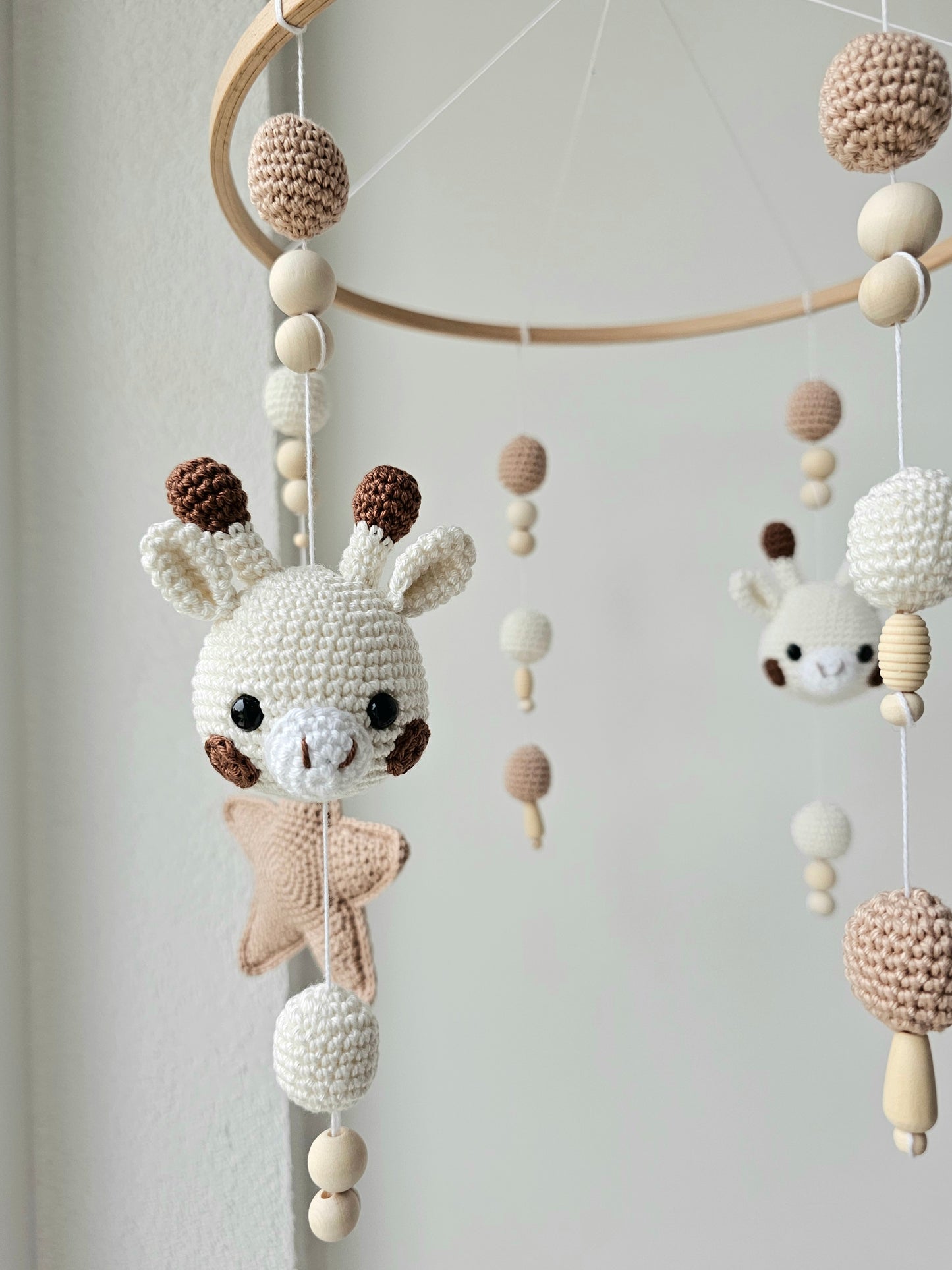 Baby Mobile Häkelliebe Giraffe natur