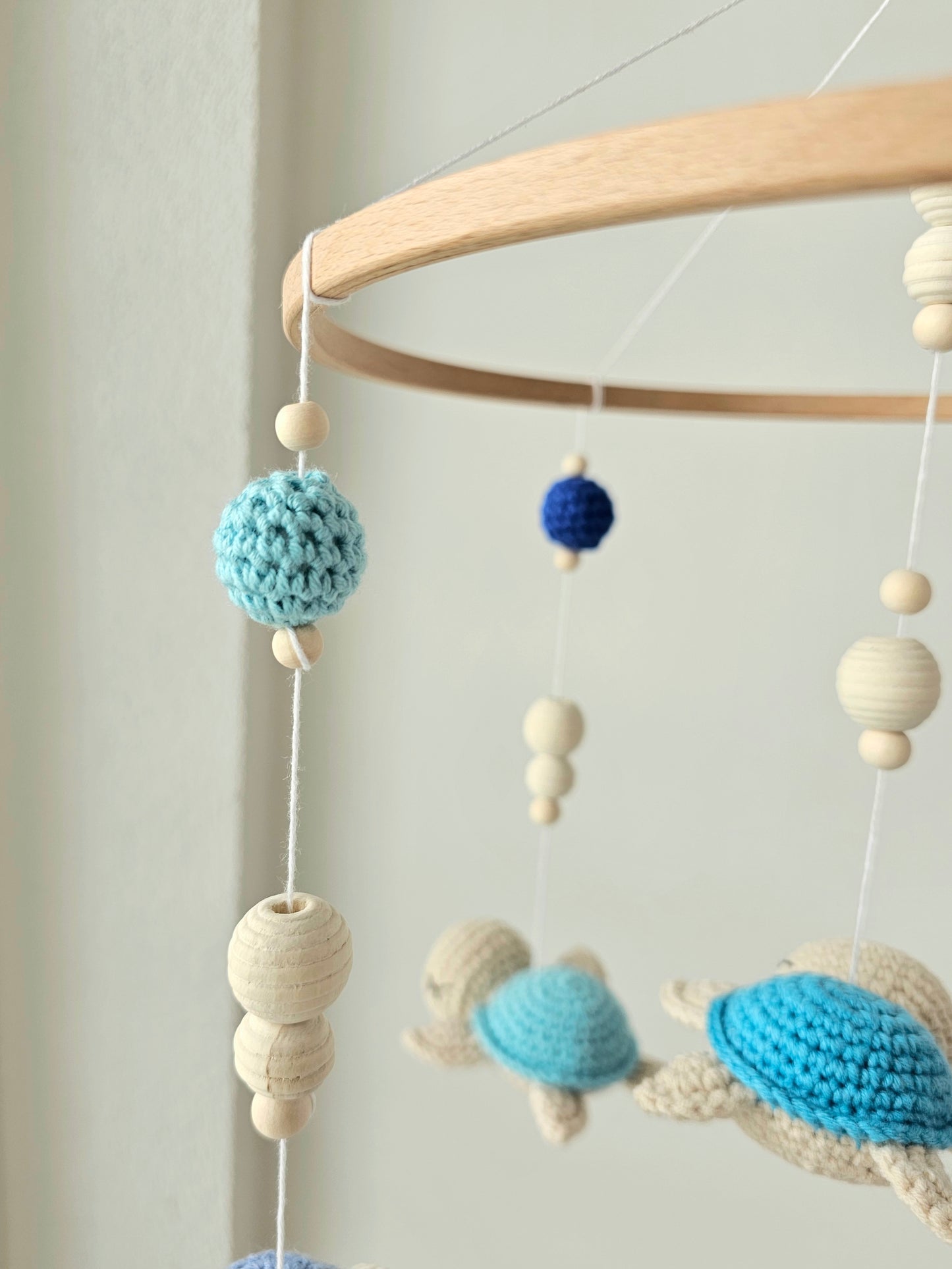 Baby Mobile Häkelliebe Schildi blau