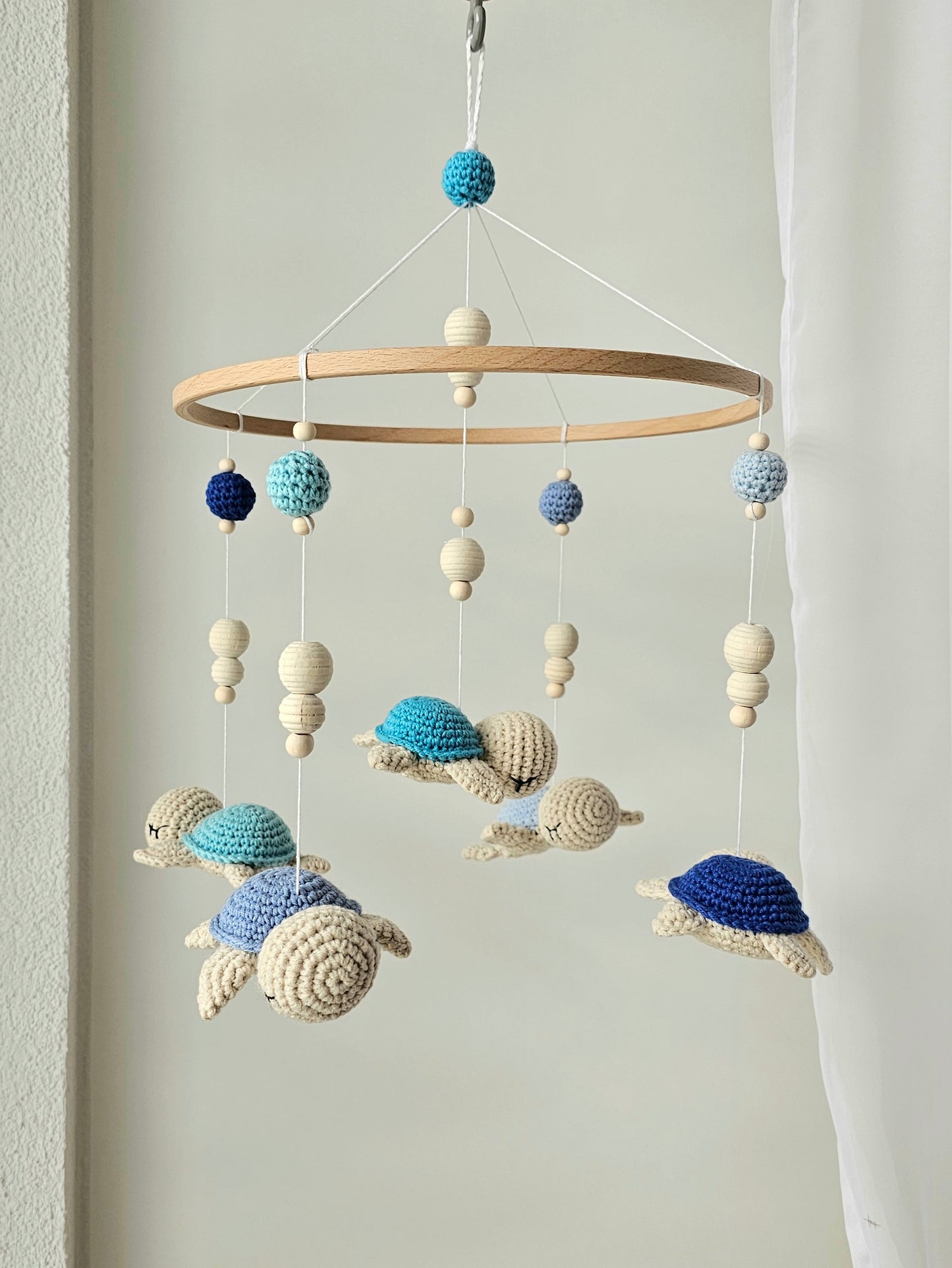 Baby Mobile Häkelliebe Schildi blau
