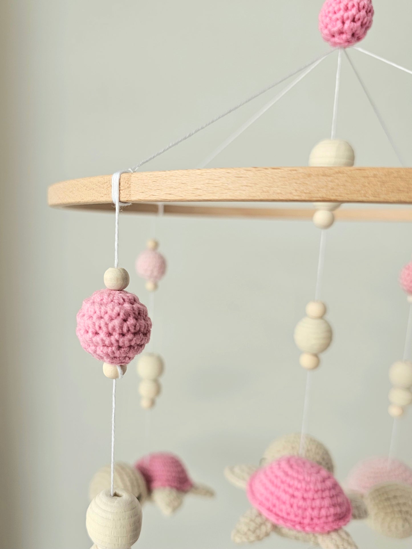 Baby Mobile Häkelliebe Schildi rosa