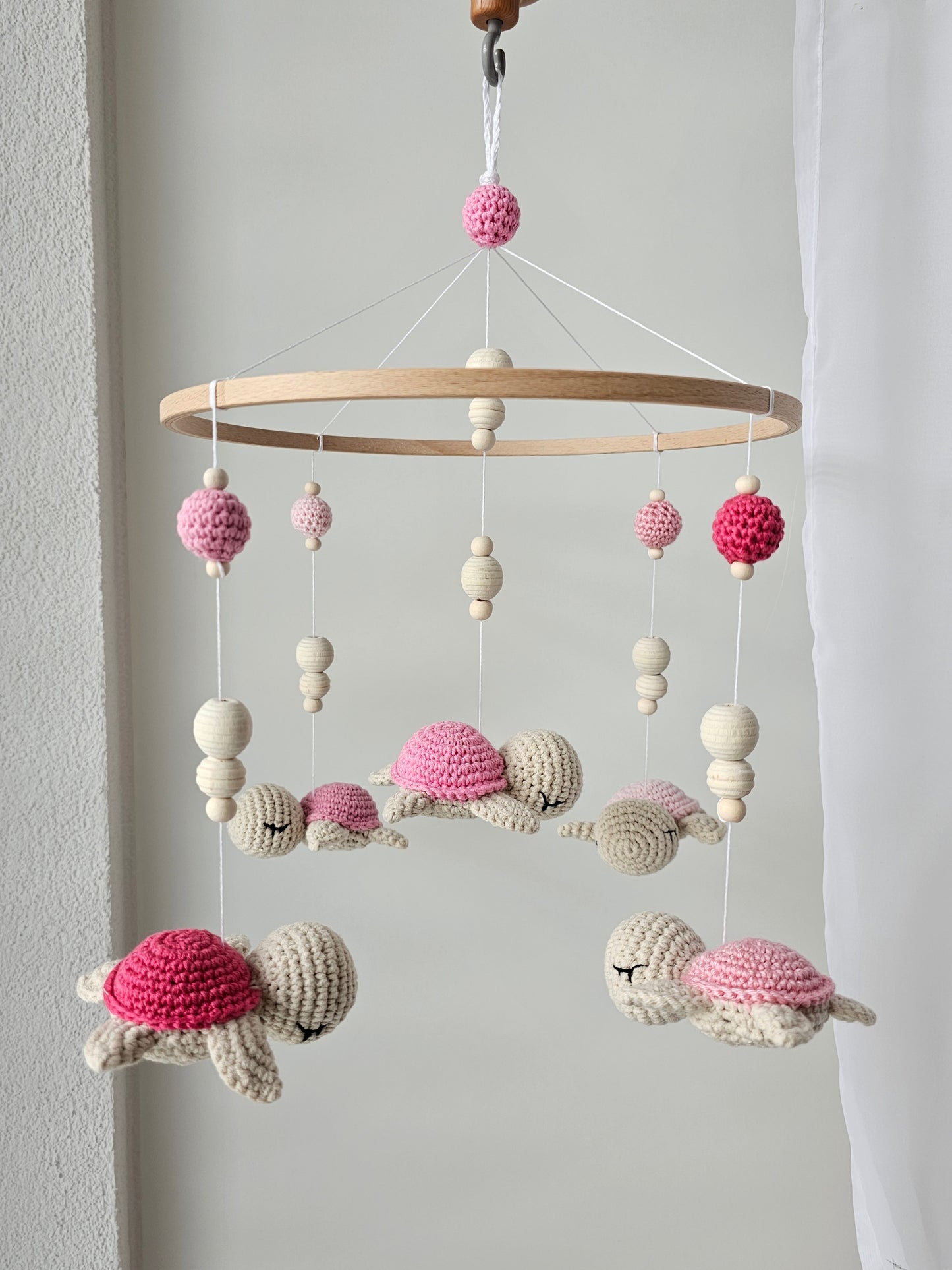 Baby Mobile Häkelliebe Schildi rosa