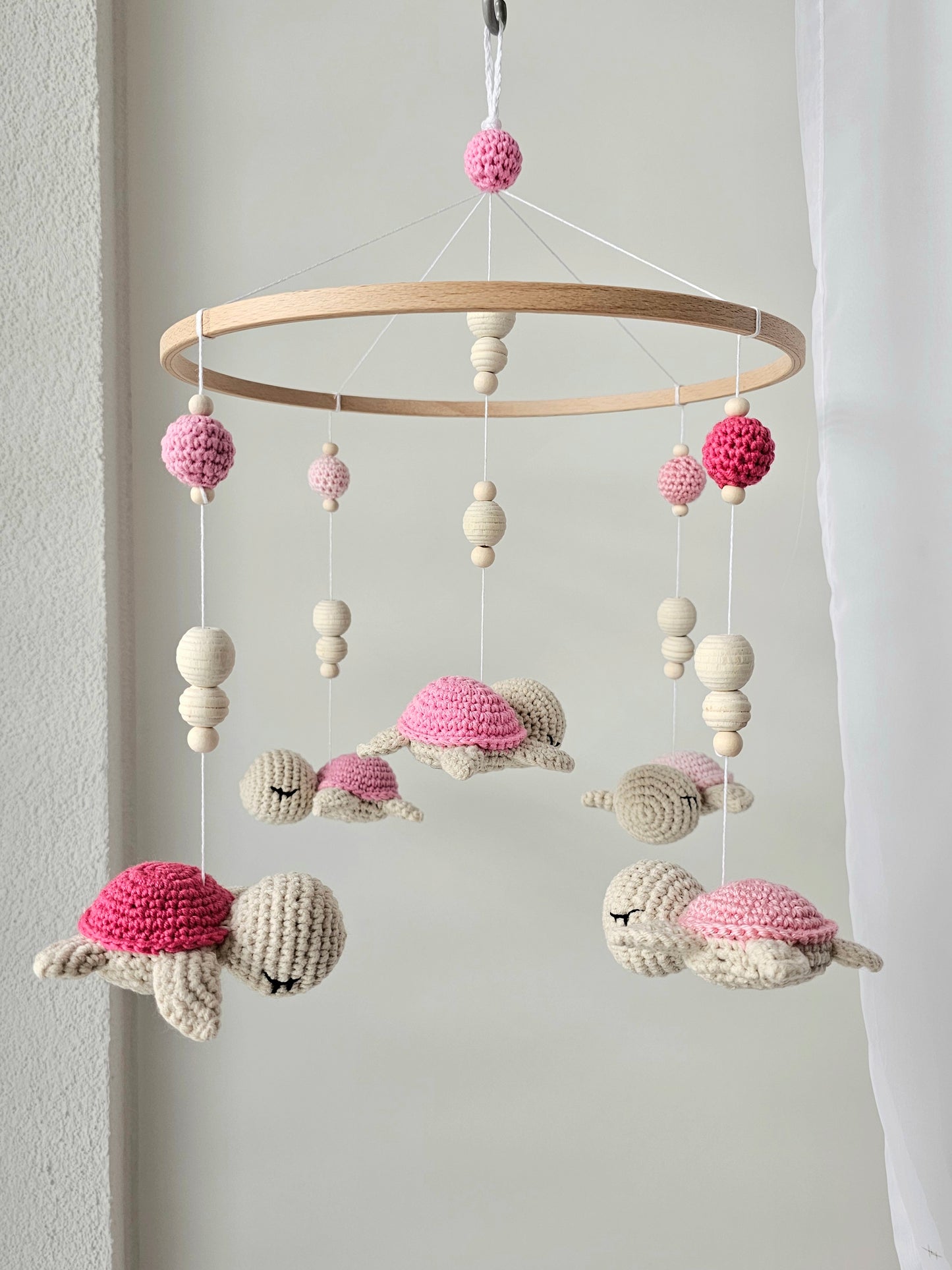 Baby Mobile Häkelliebe Schildi rosa