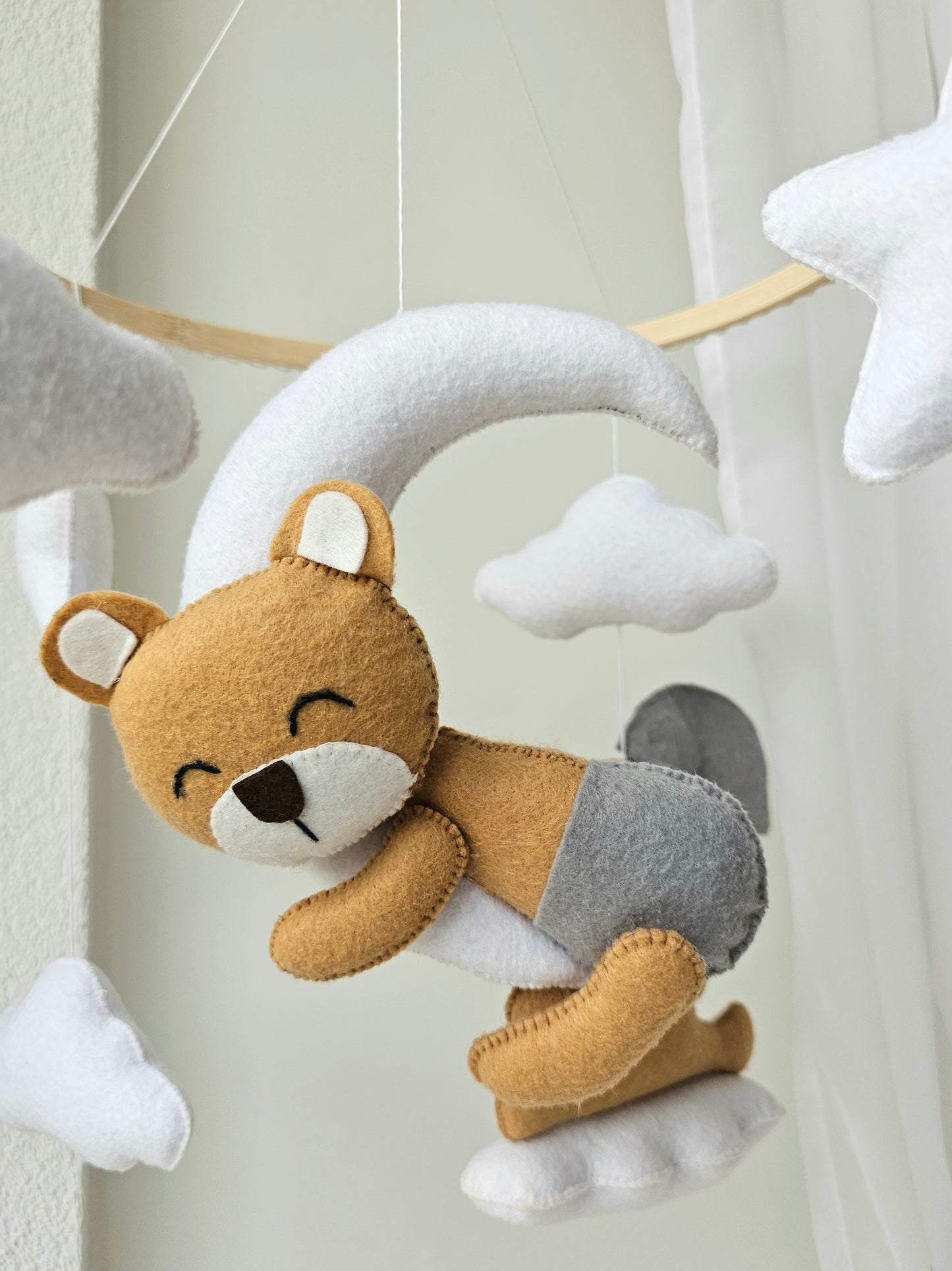 Baby Mobile Bär beige/grau