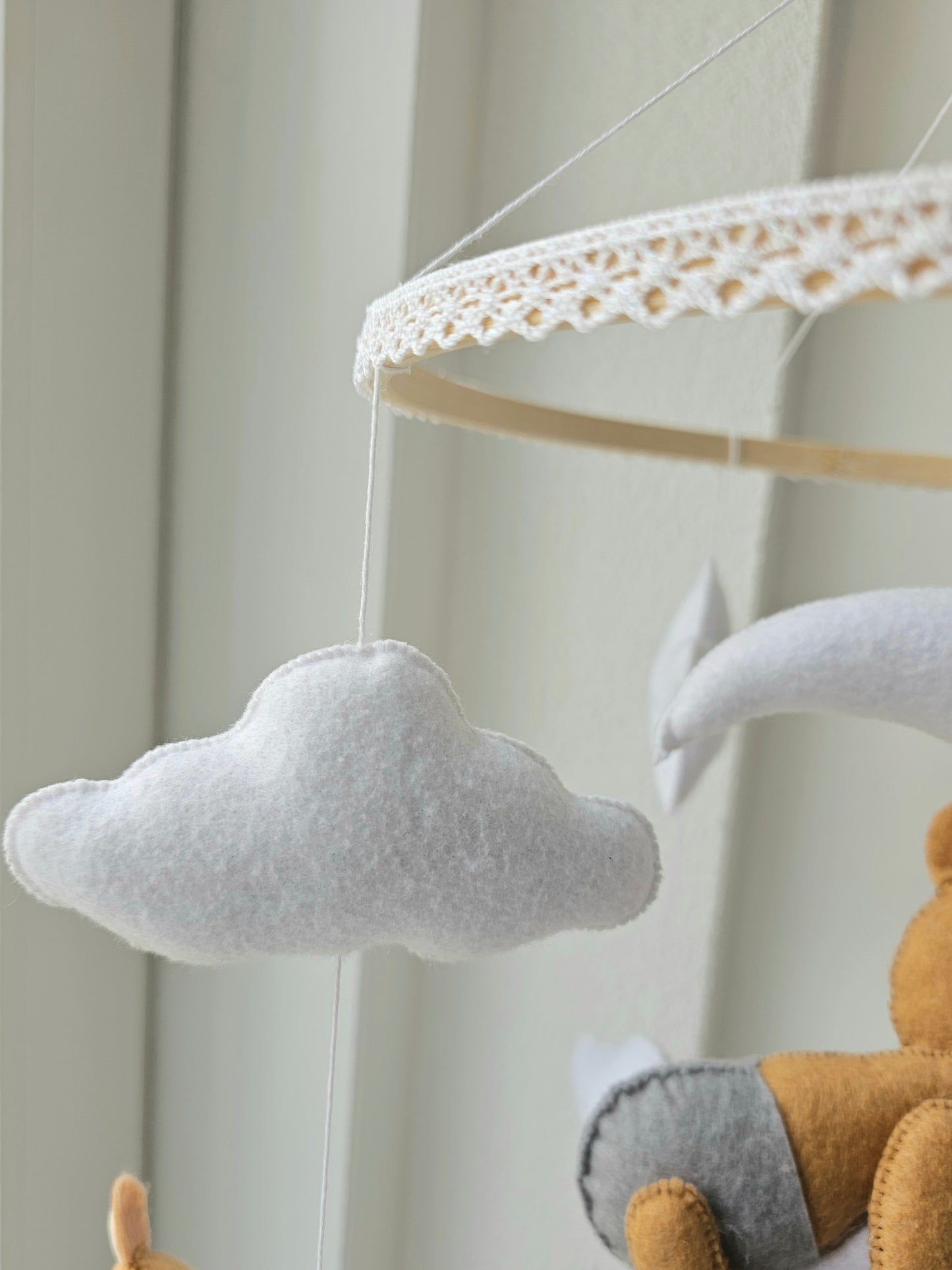 Baby Mobile Bär beige/grau