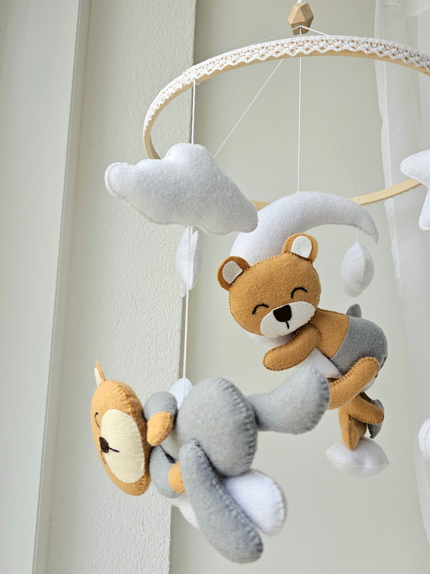 Baby Mobile Bär beige/grau