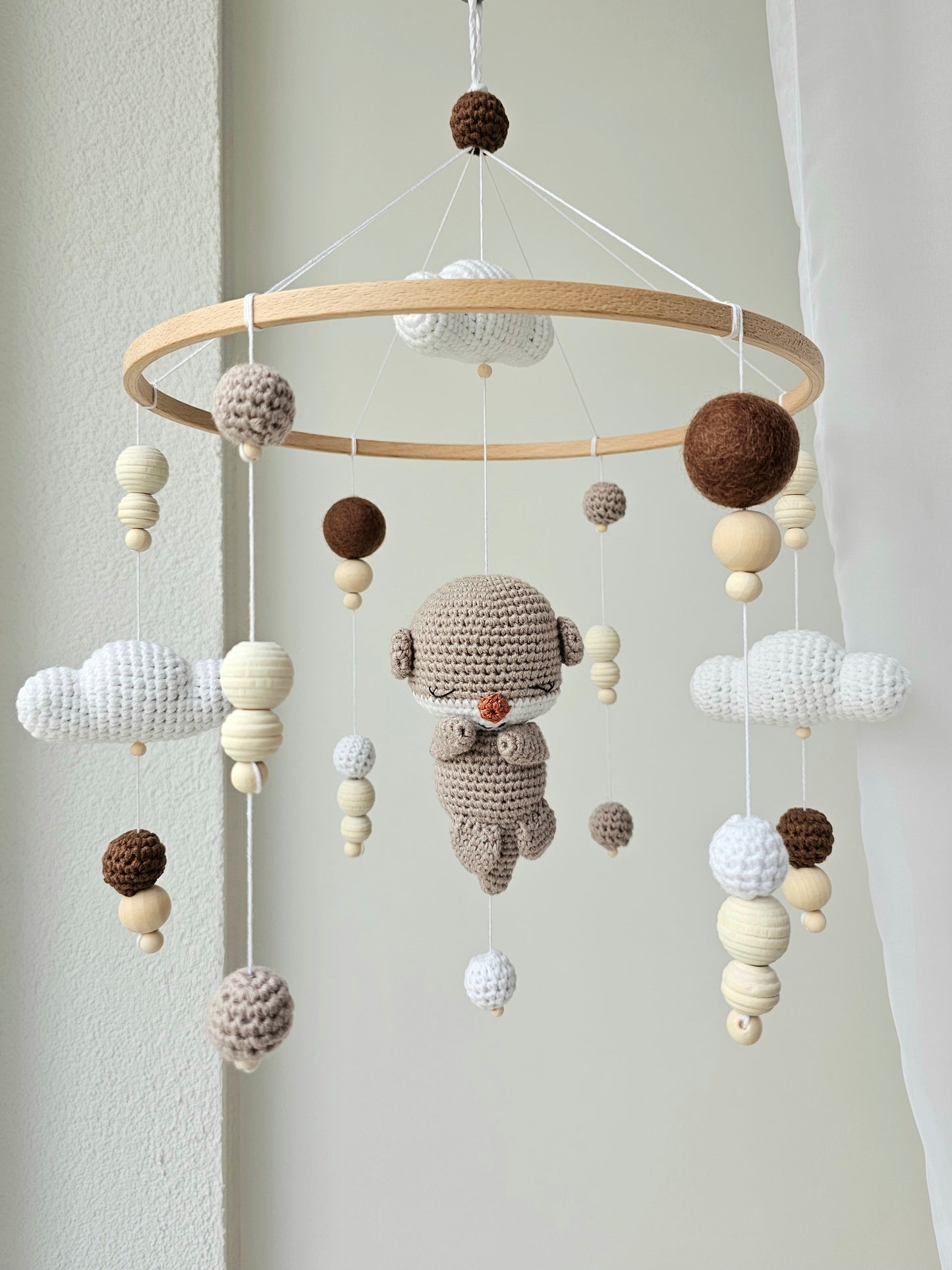 Baby Mobile Häkelliebe Otter dunkelbraun