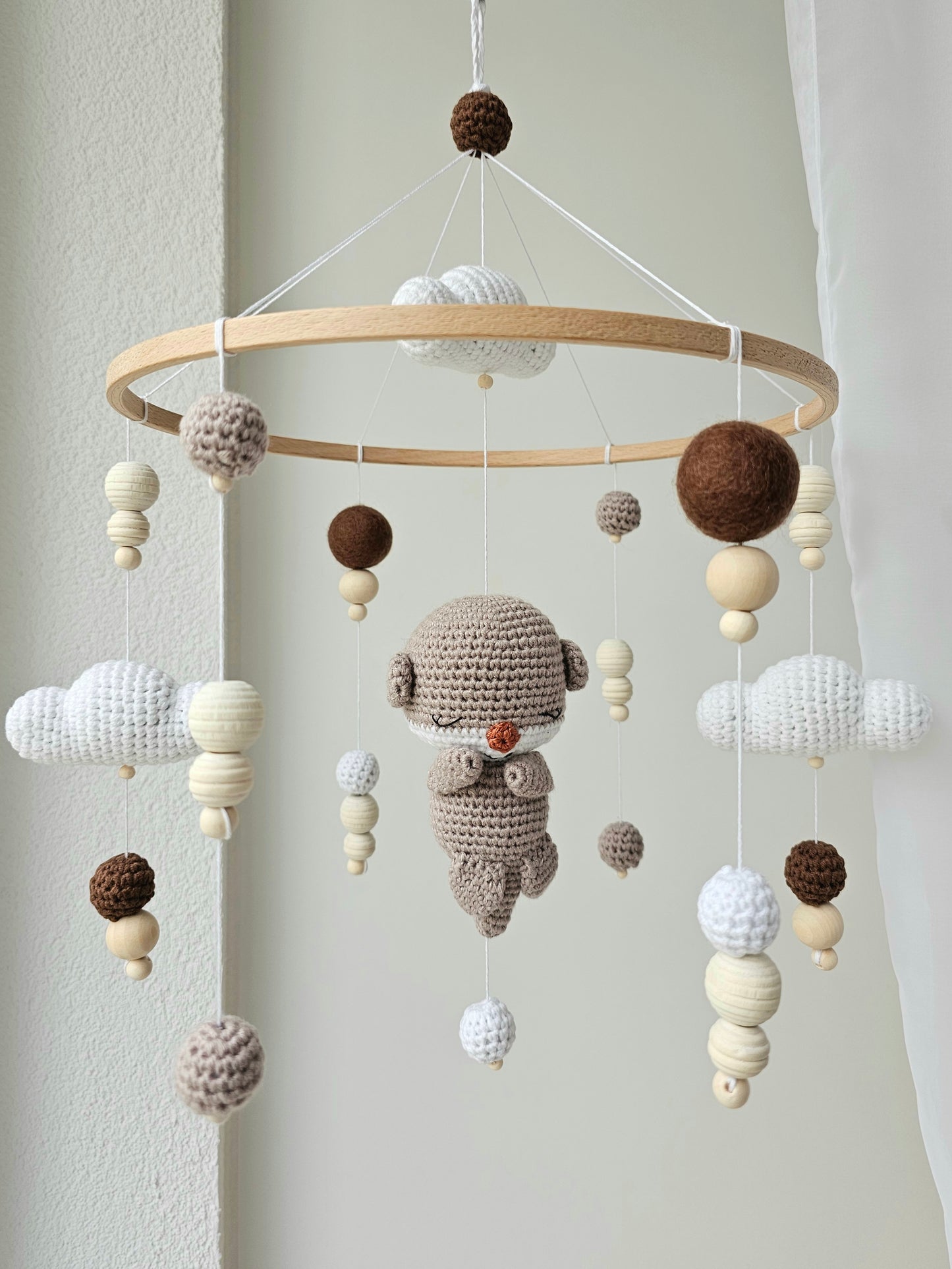 Baby Mobile Häkelliebe Otter dunkelbraun