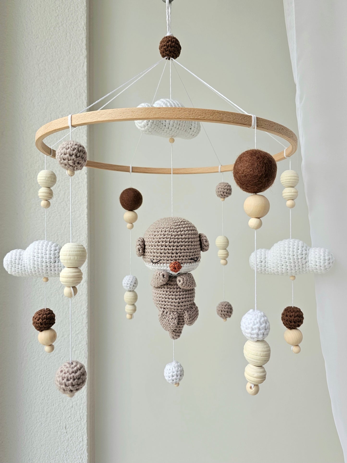 Baby Mobile Häkelliebe Otter dunkelbraun