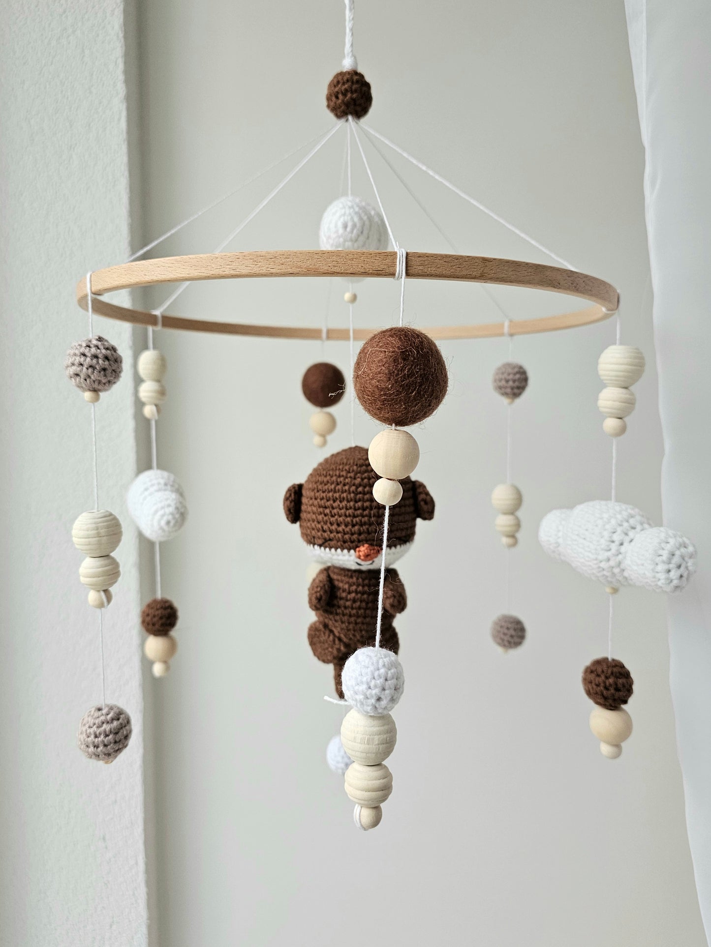 Baby Mobile Häkelliebe Otter dunkelbraun