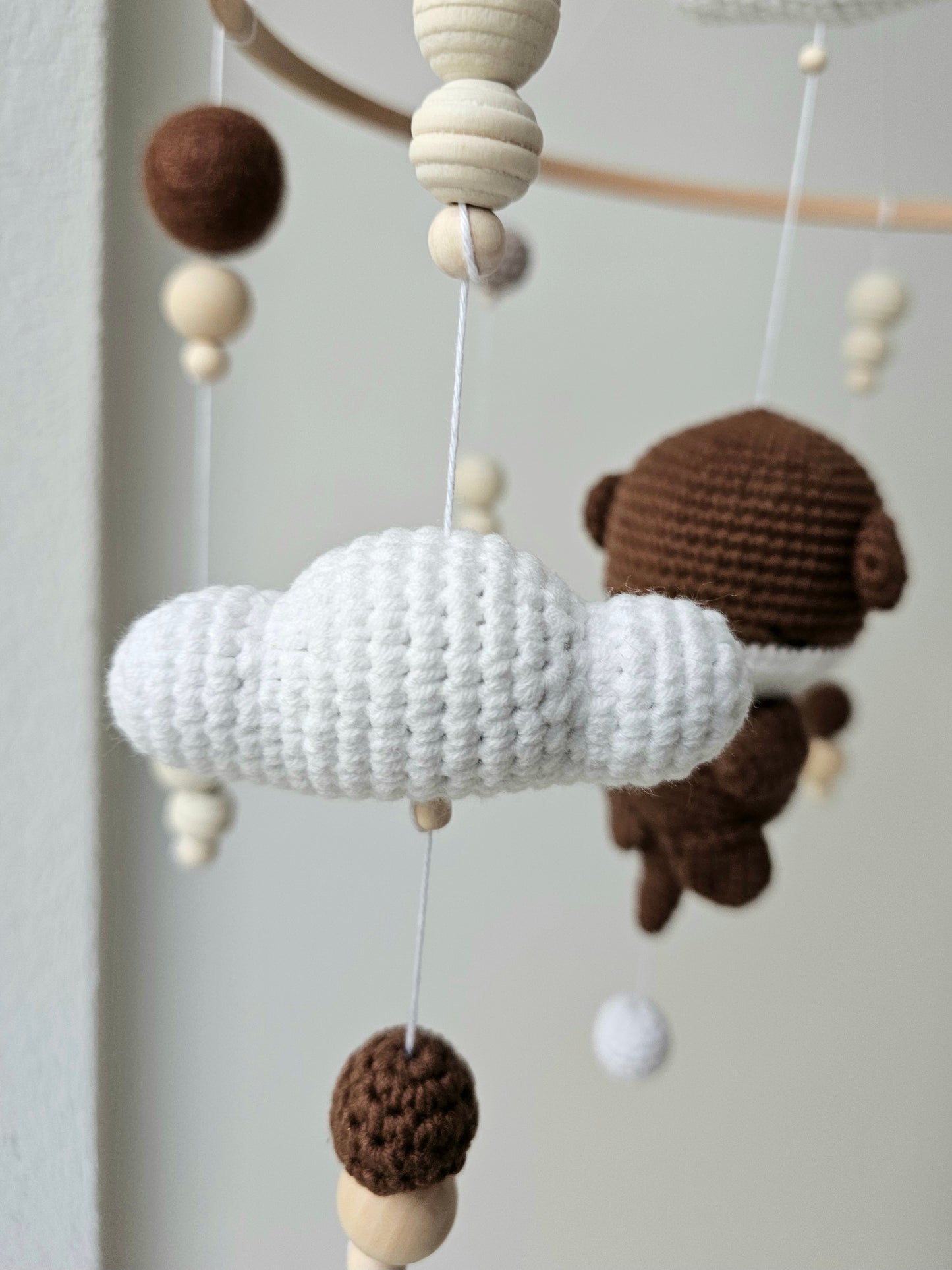 Baby Mobile Häkelliebe Otter dunkelbraun