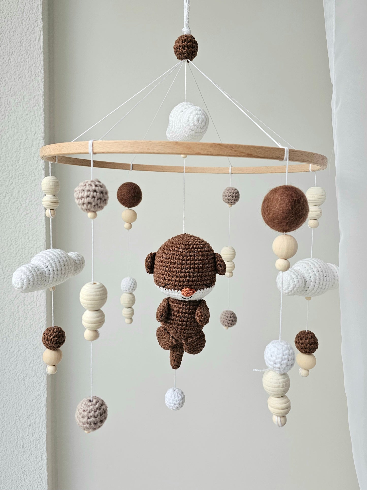 Baby Mobile Häkelliebe Otter dunkelbraun