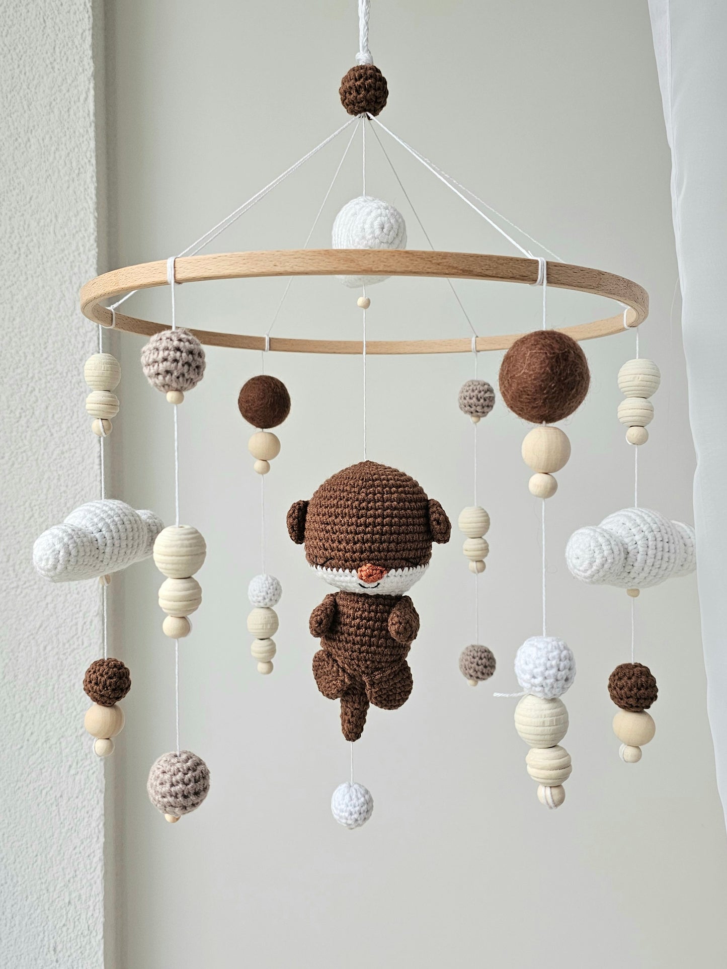 Baby Mobile Häkelliebe Otter dunkelbraun