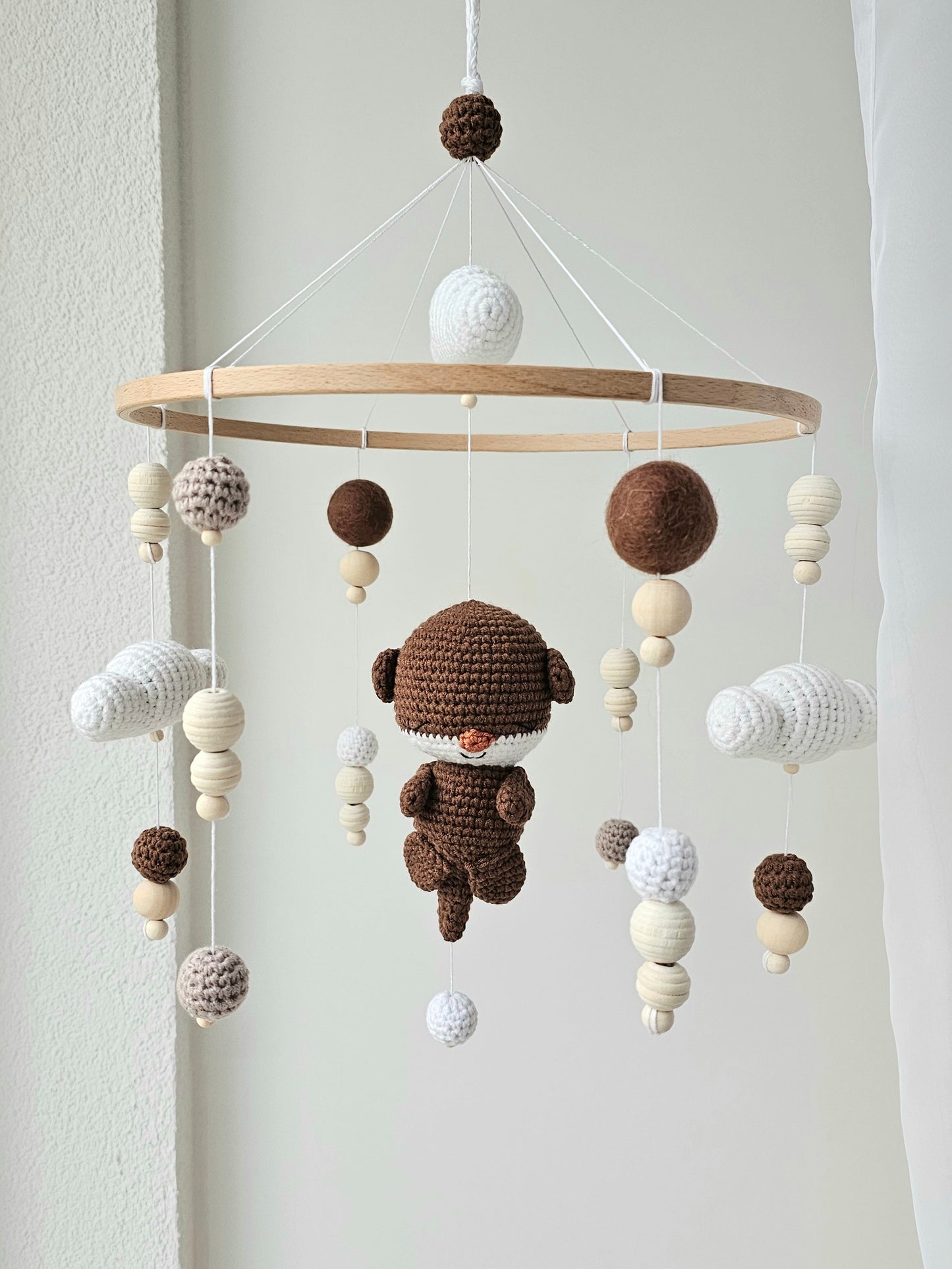 Baby Mobile Häkelliebe Otter dunkelbraun