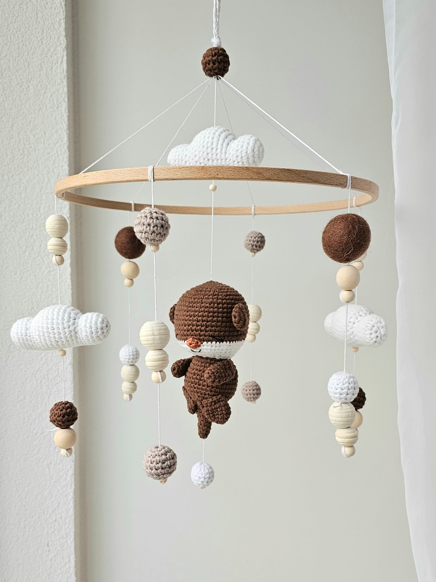 Baby Mobile Häkelliebe Otter dunkelbraun