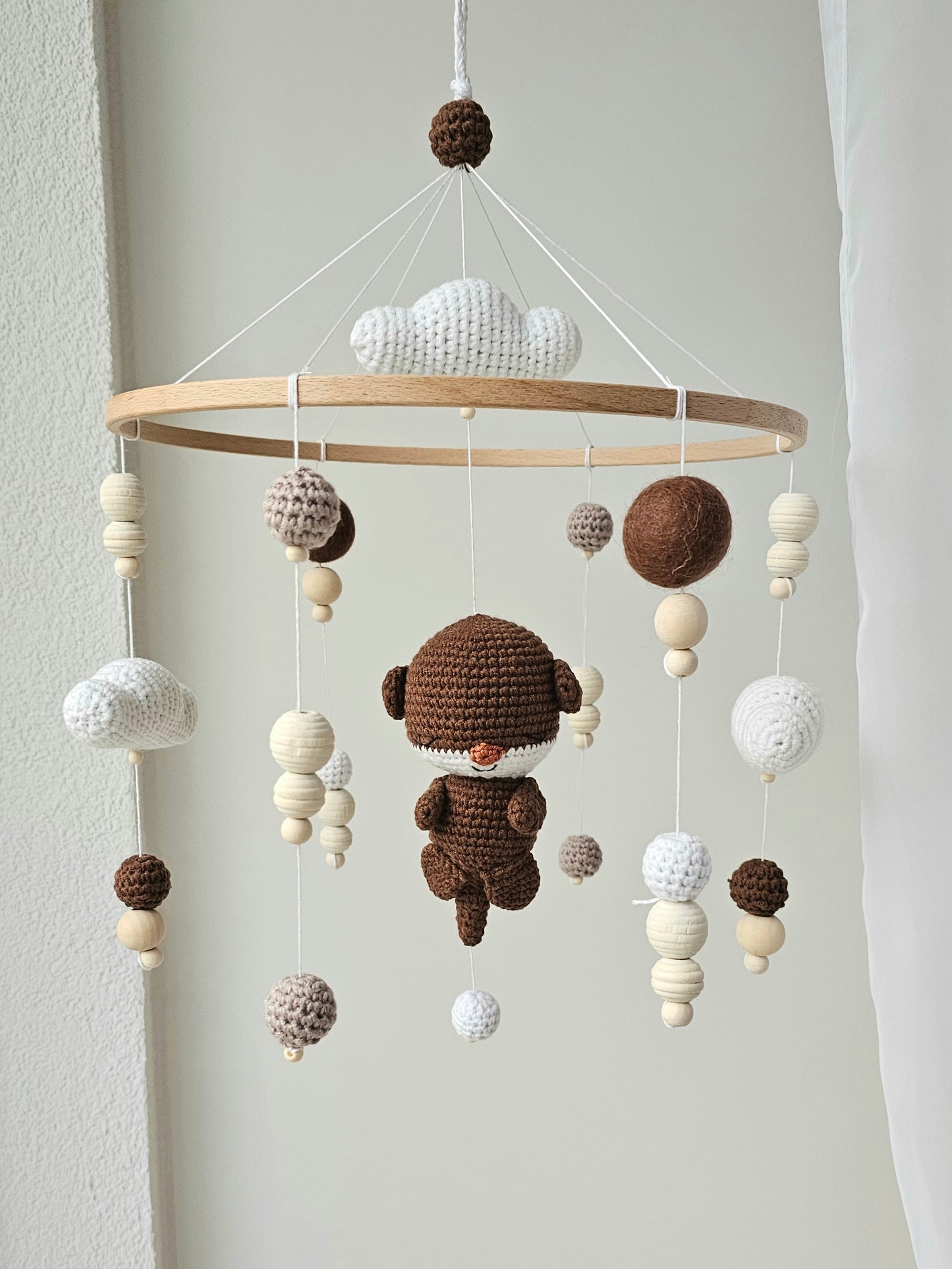 Baby Mobile Häkelliebe Otter dunkelbraun