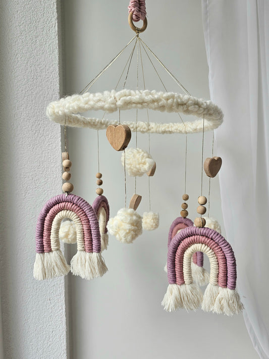 Baby Mobile Puffel Makramee lila