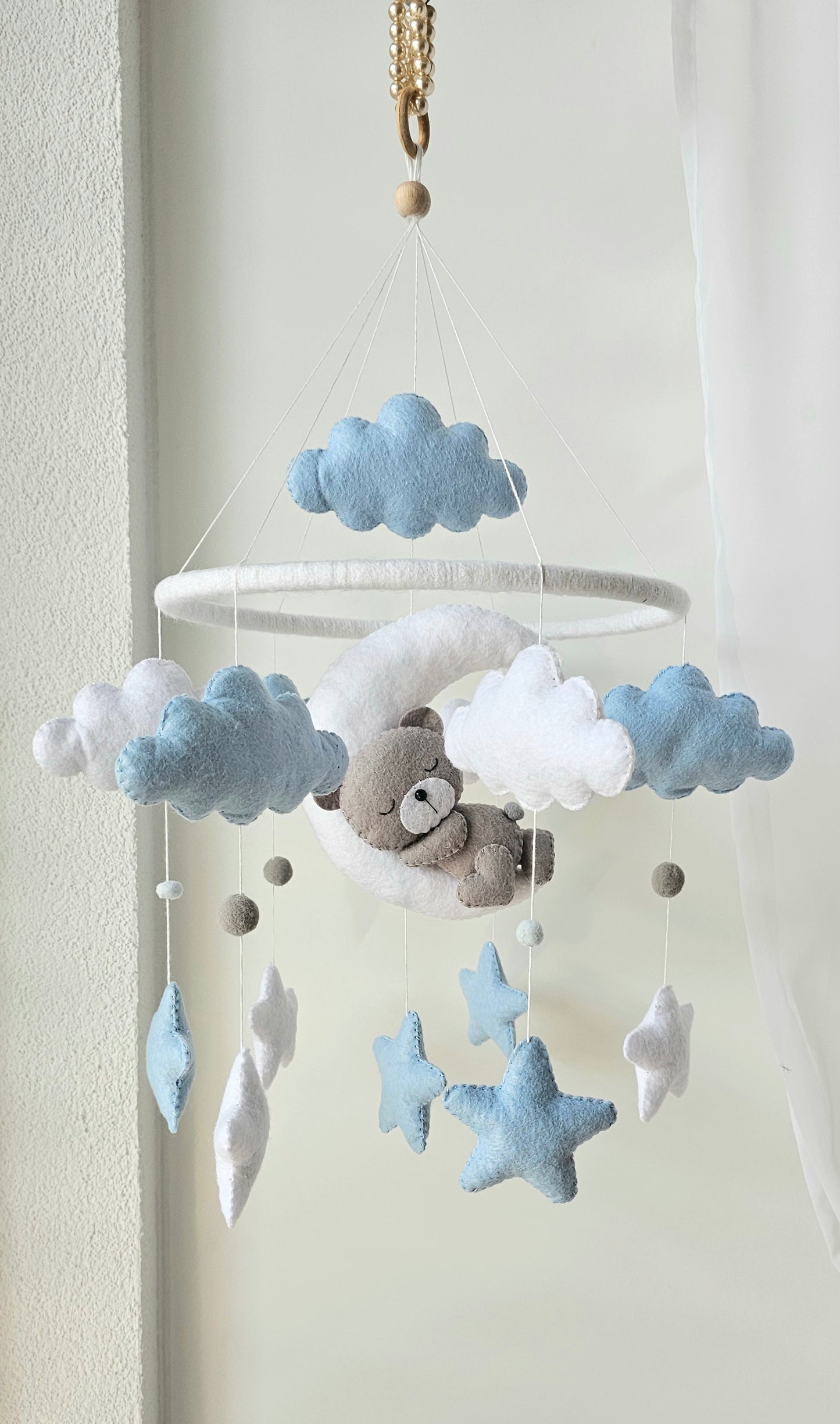 Baby Mobile träumender Bär blau, grau