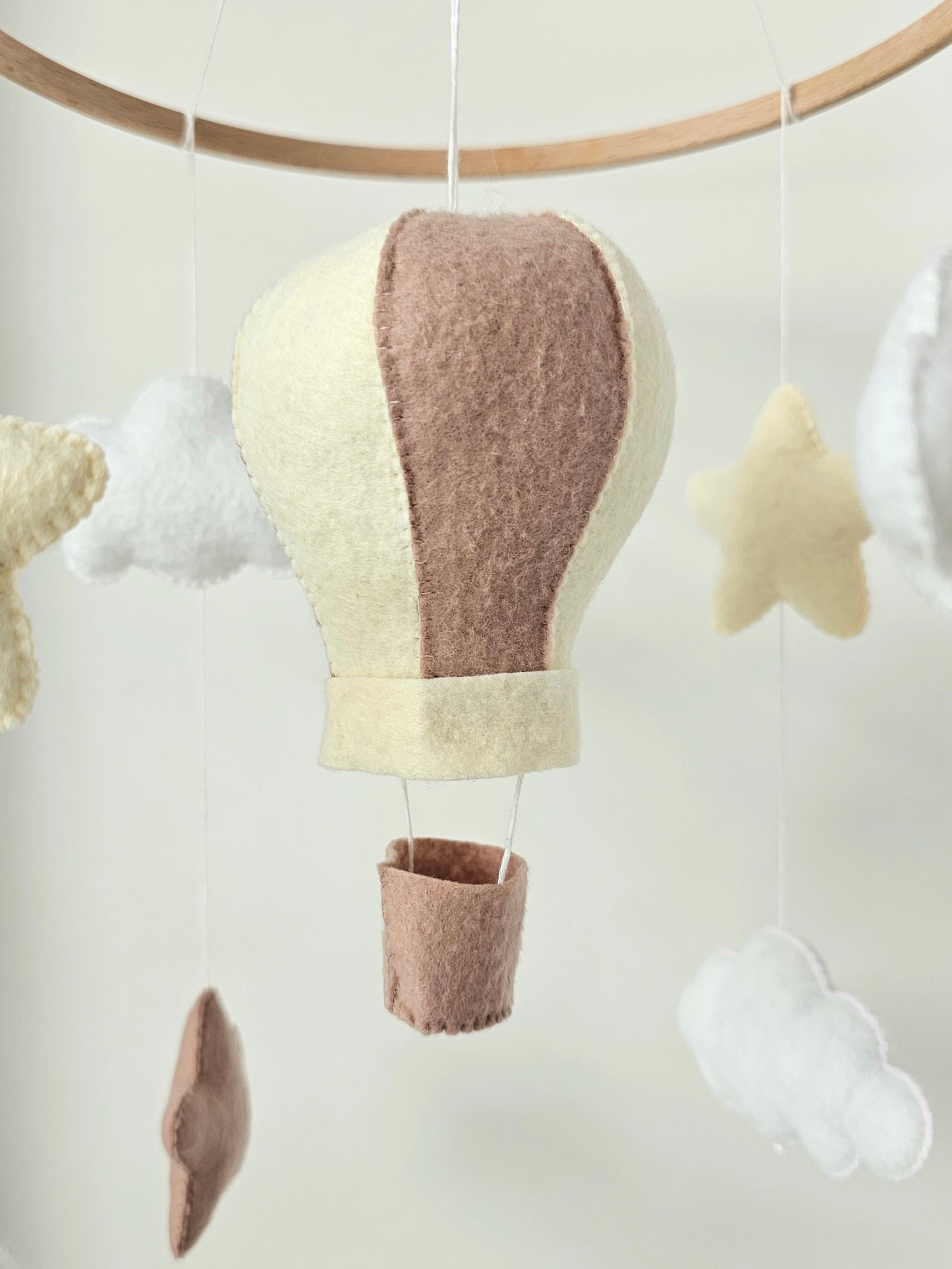 Baby Mobile Heissluftballon beige/crème/weiss