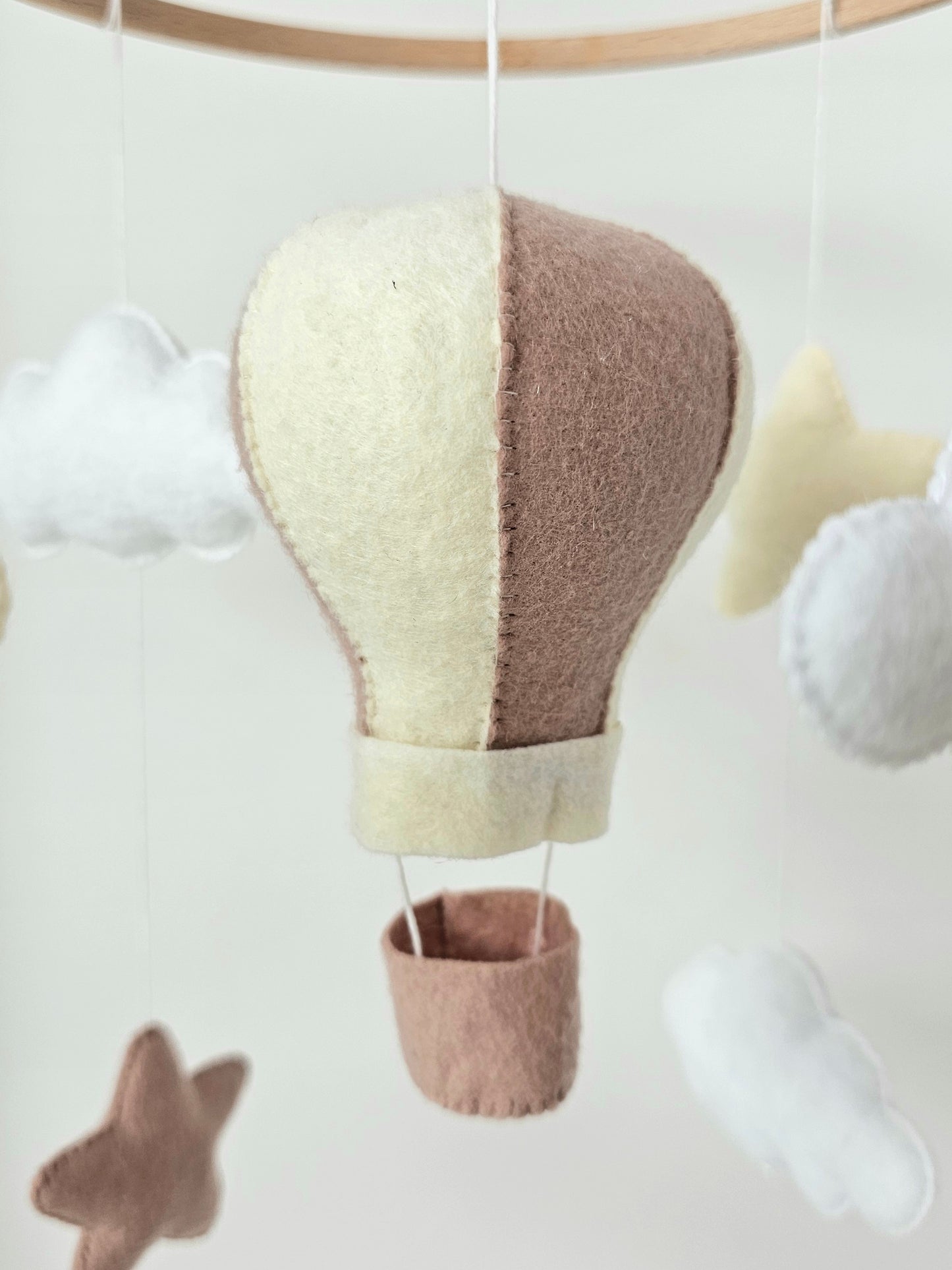 Baby Mobile Heissluftballon beige/crème/weiss