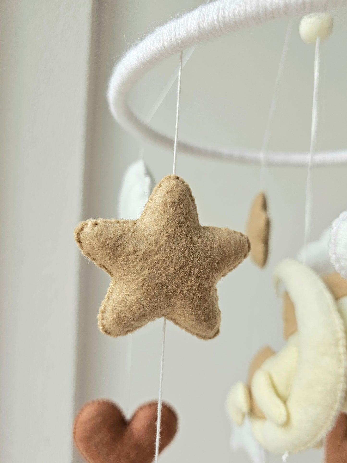 Baby Mobile Herz Bärchen beige