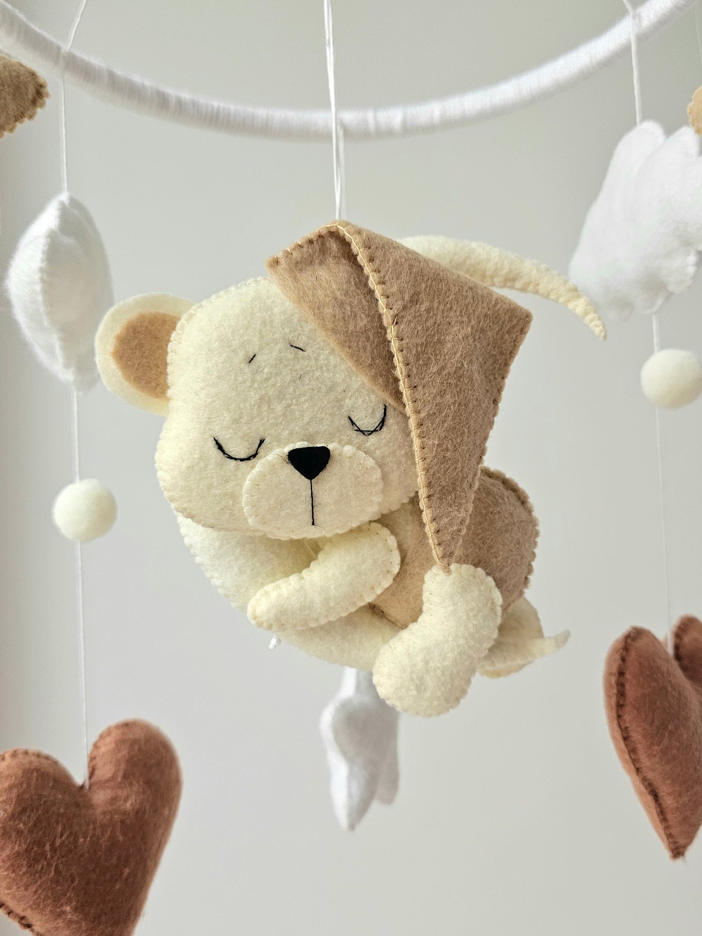 Baby Mobile Herz Bärchen beige