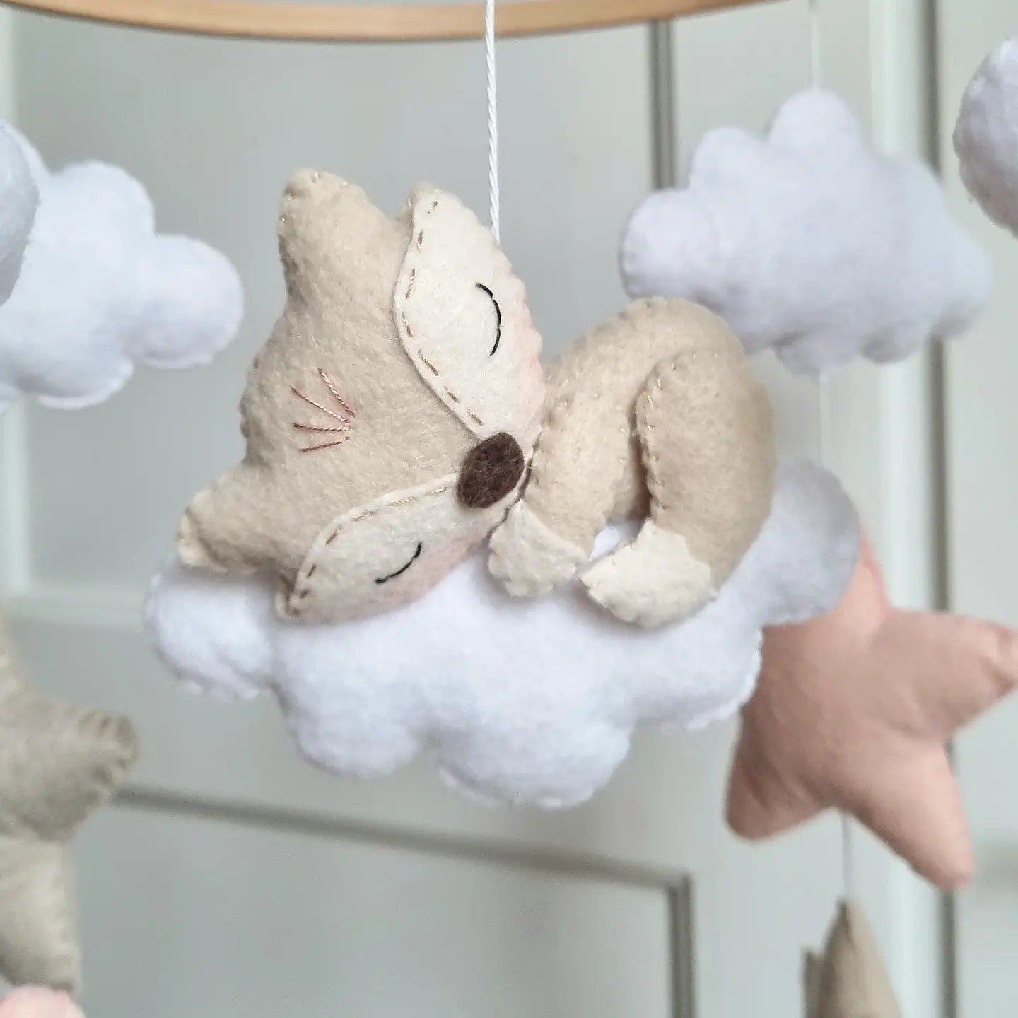 Baby Mobile schlafender Fuchs rosa