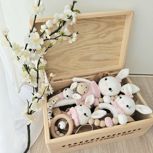 Erinnerungsbox personalisiert mit XXL Set Crochet Liebe Häschen