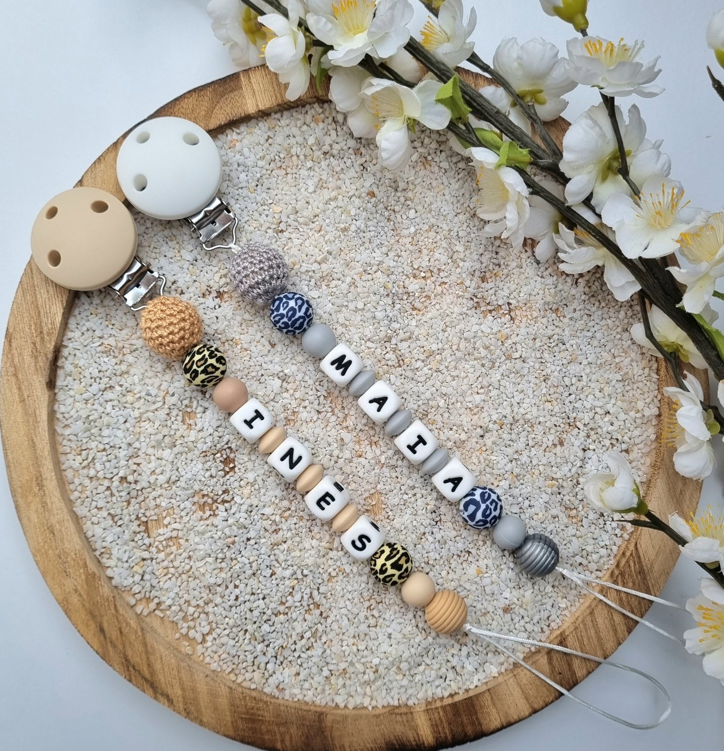 Schnullerkette Leo braun