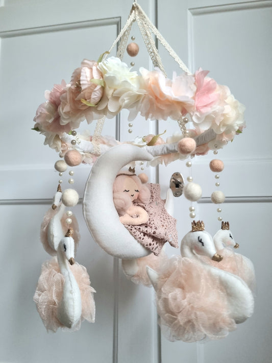 Baby Mobile Flower Püppchen