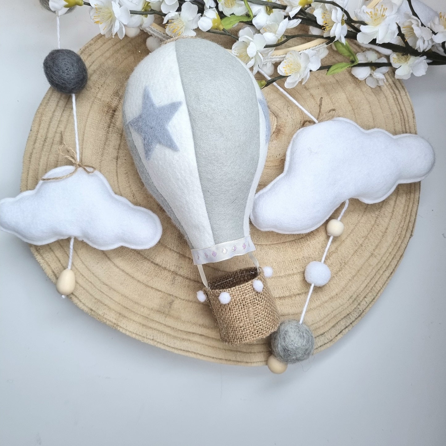 Baby Mobile Ballon Liebe natur