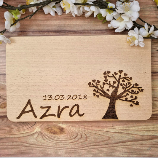 Frühstücksbrett Herzbäumchen personalisiert