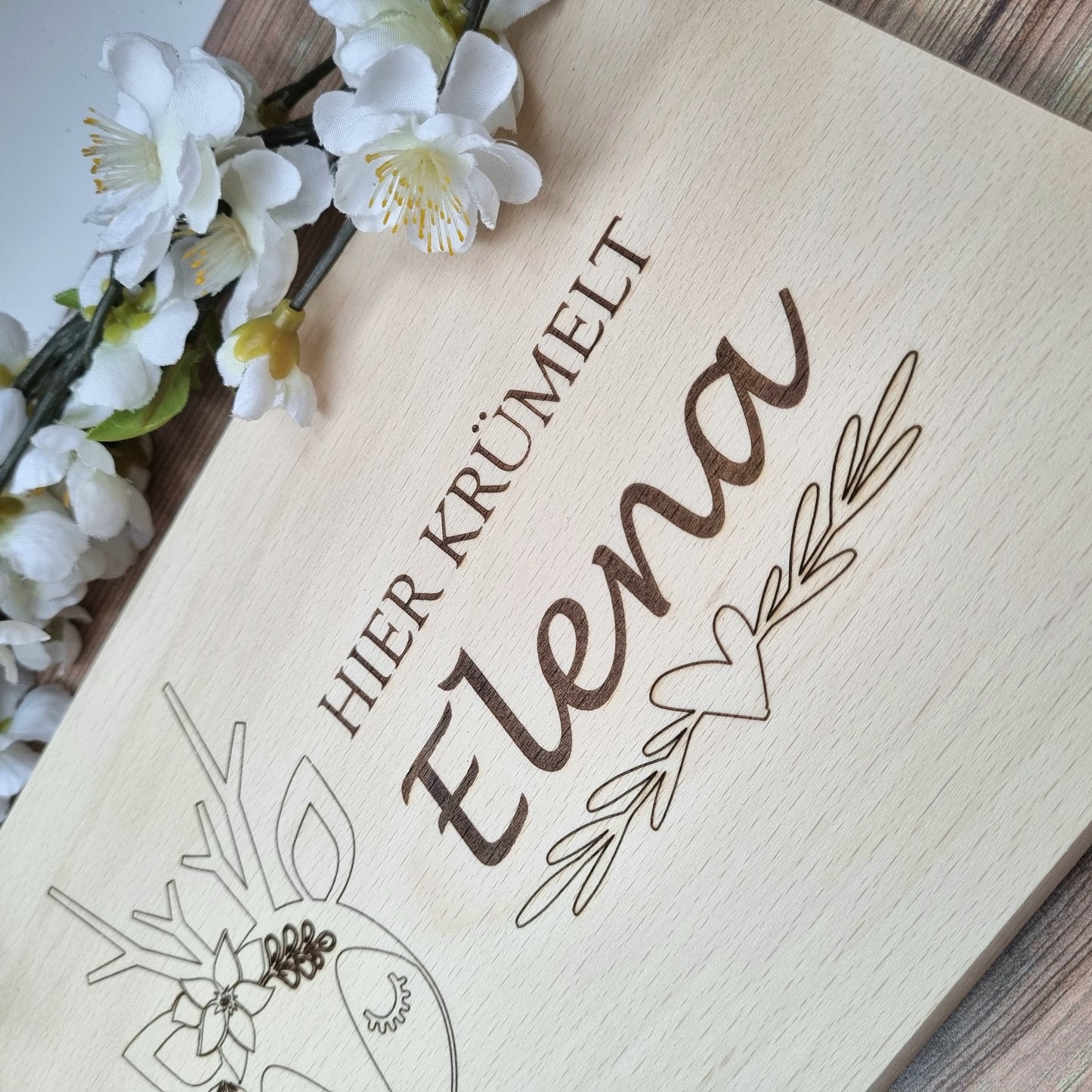 Frühstücksbrett Flower Reh personalisiert