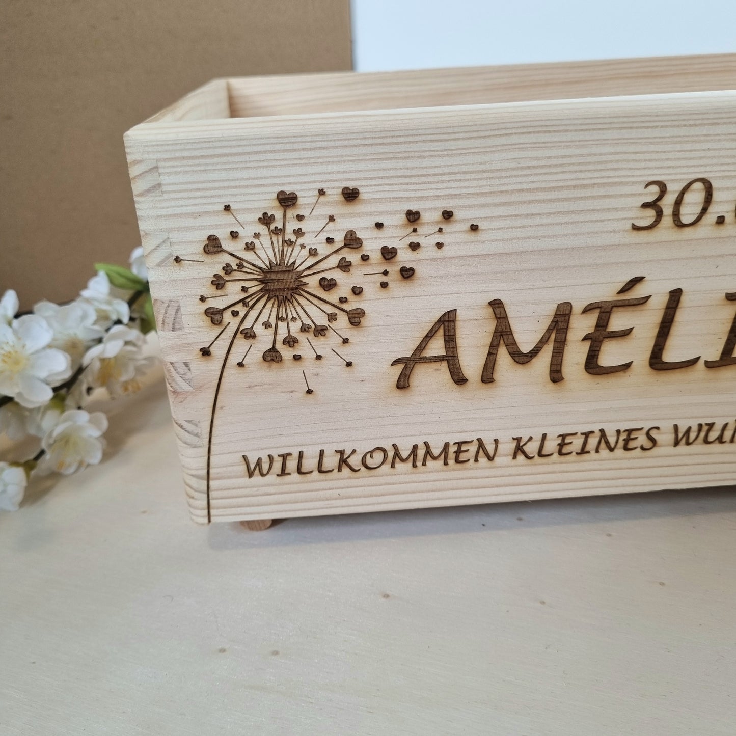 Geschenkbox ohne Deckel Basic Pusteblume personalisiert