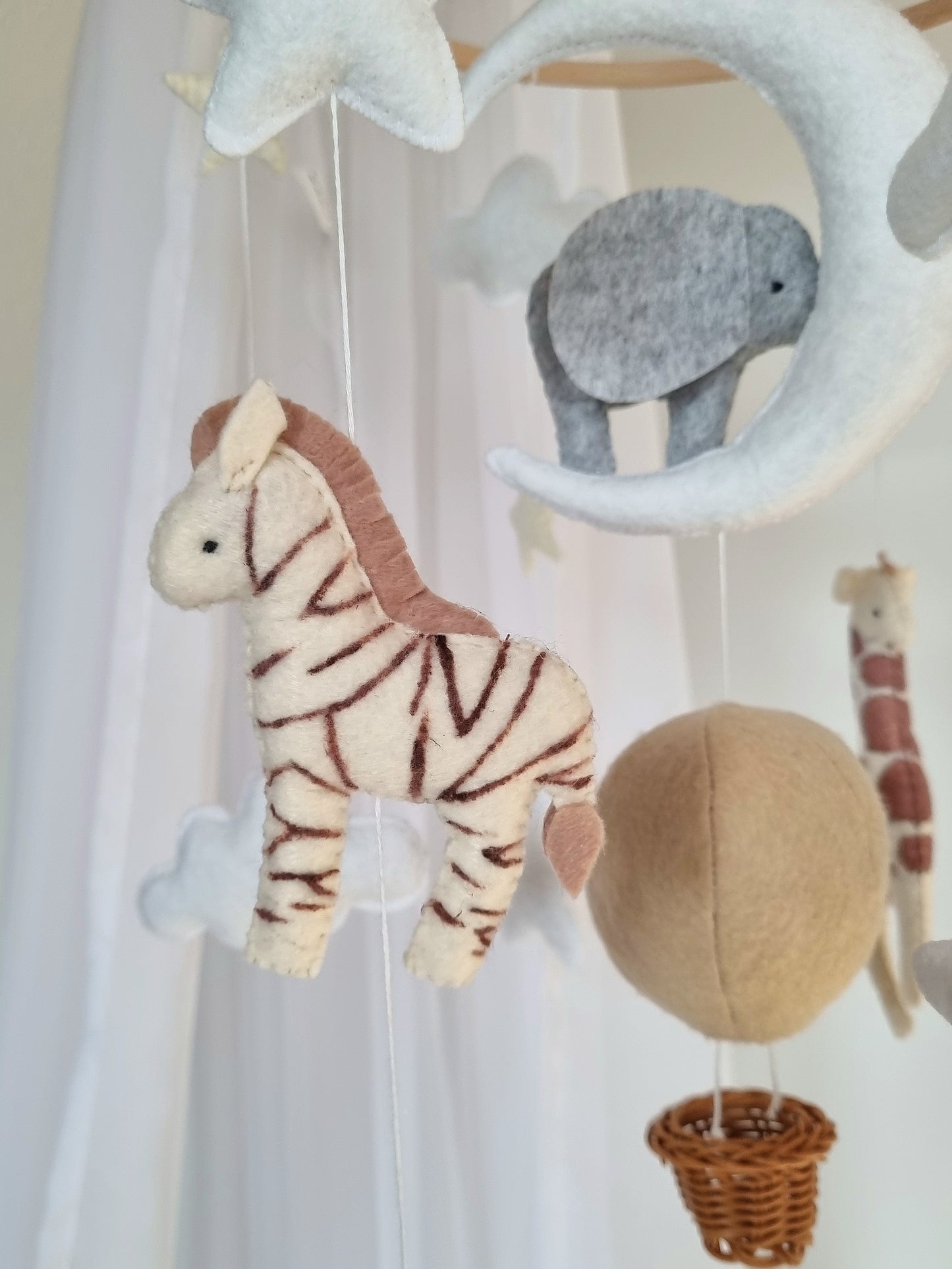 Baby Mobile Ballon Traum beige