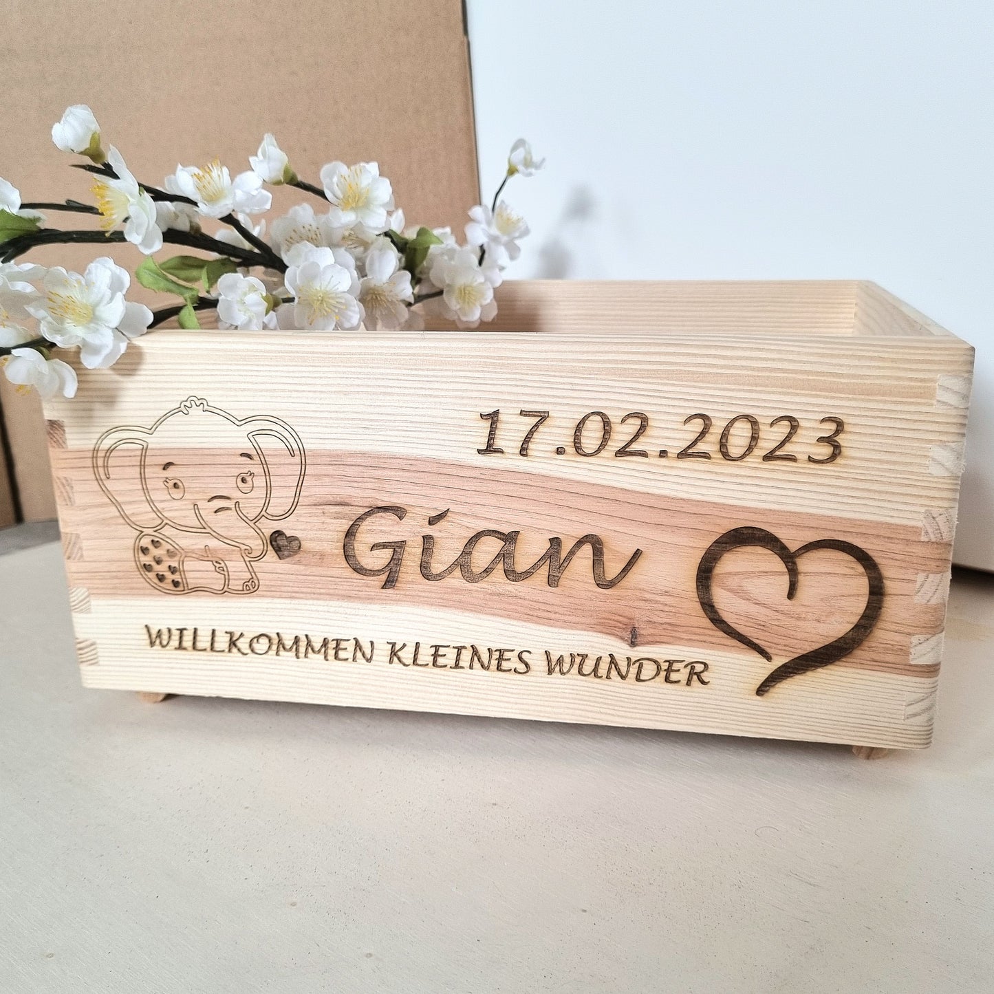 Geschenkbox ohne Deckel Basic Baby Elefäntchen personalisiert
