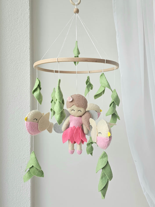 Baby Mobile Püppchen rosa/grün
