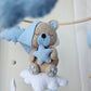 Baby Mobile träumender Bär blau