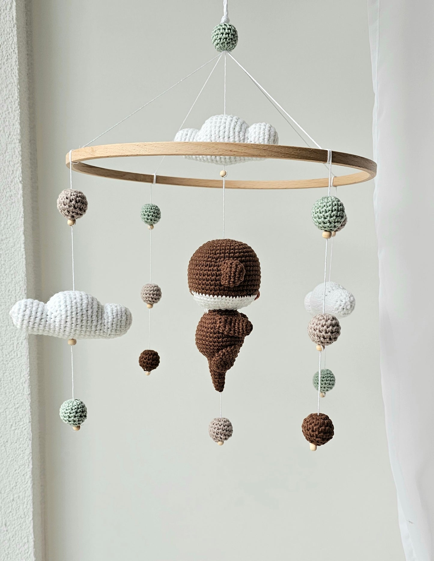 Baby Mobile Häkelliebe Otter beige/dunkelbraun/türkis
