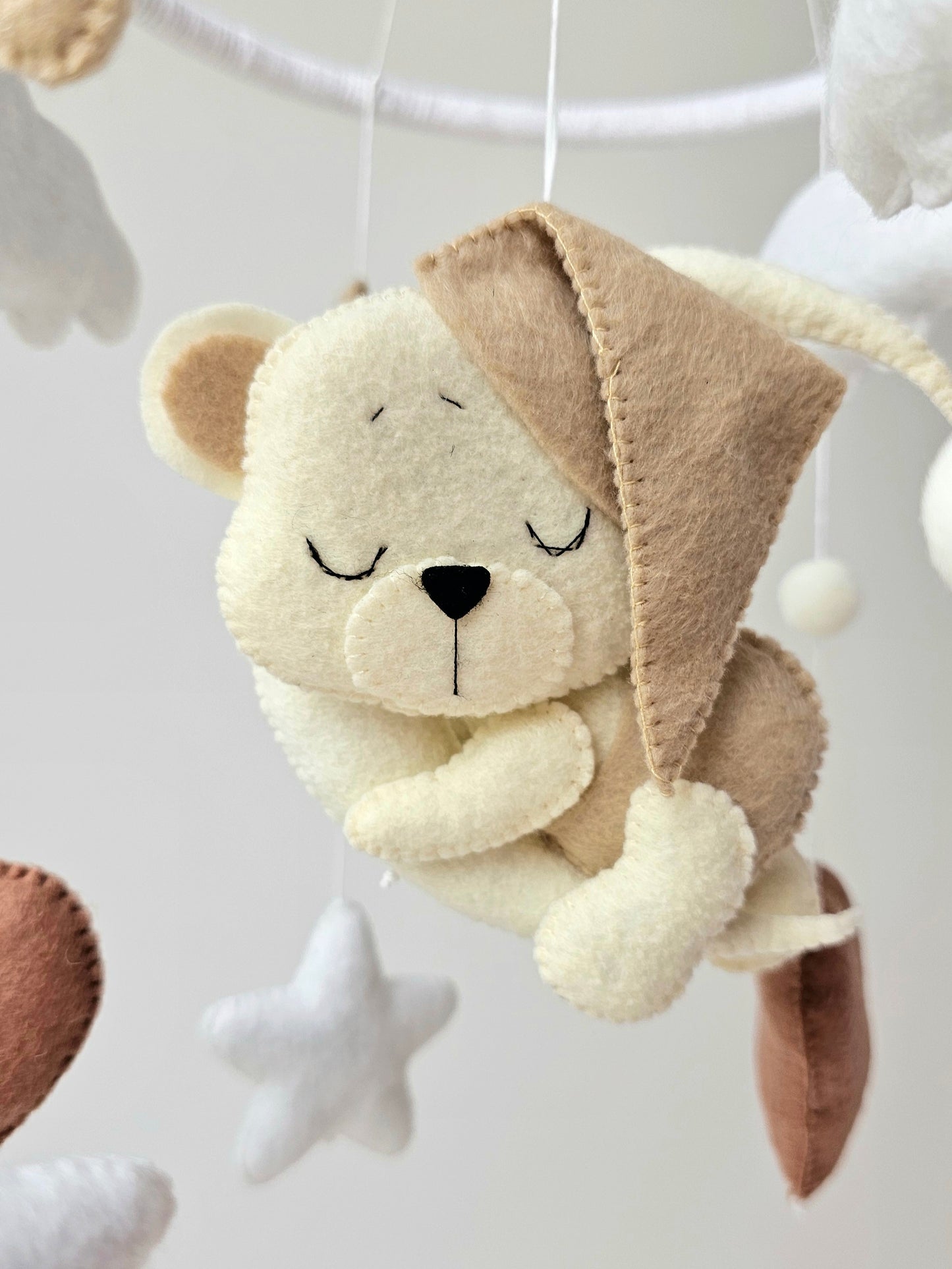 Baby Mobile Herz Bärchen beige