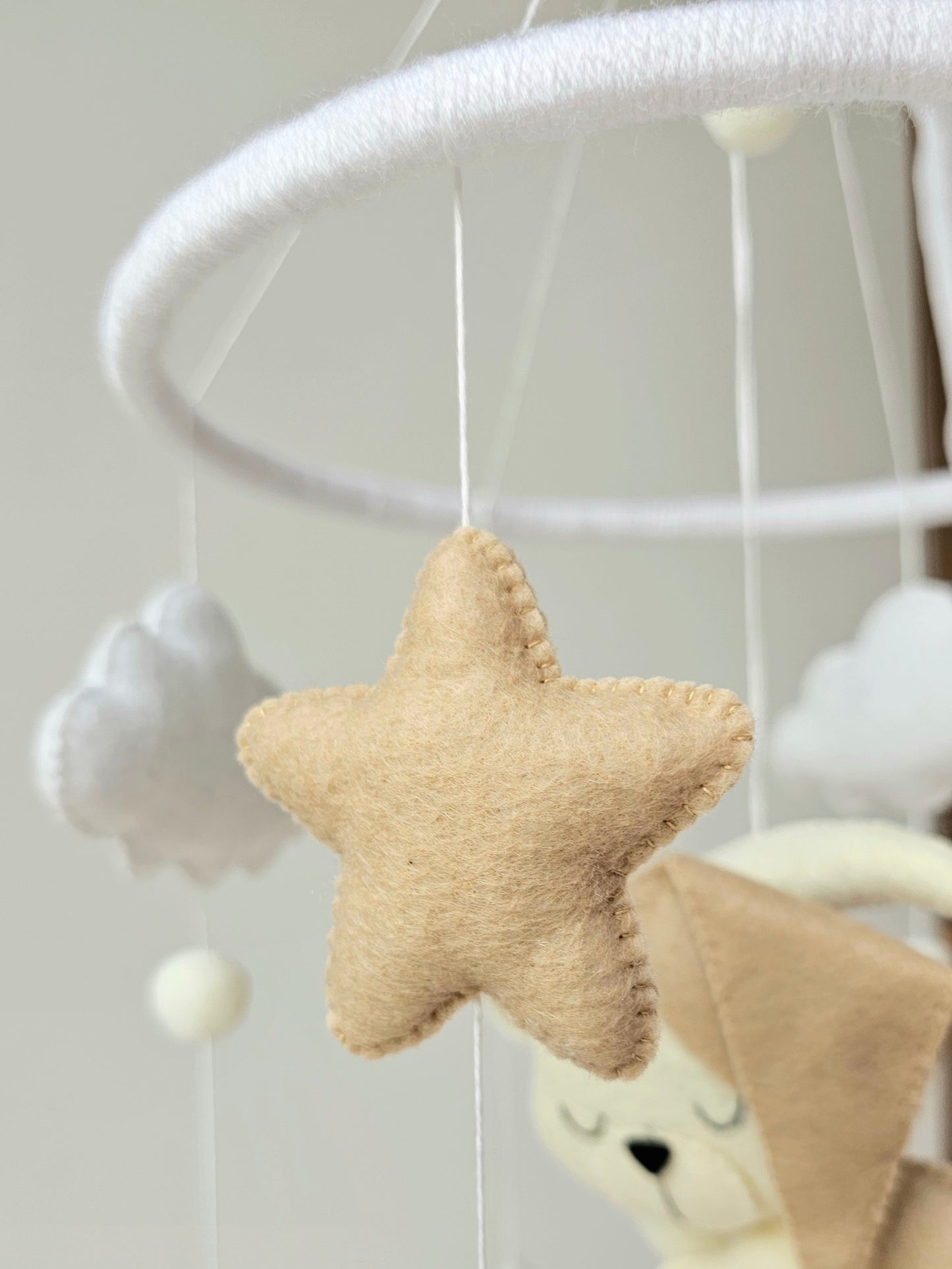 Baby Mobile Herz Bärchen beige