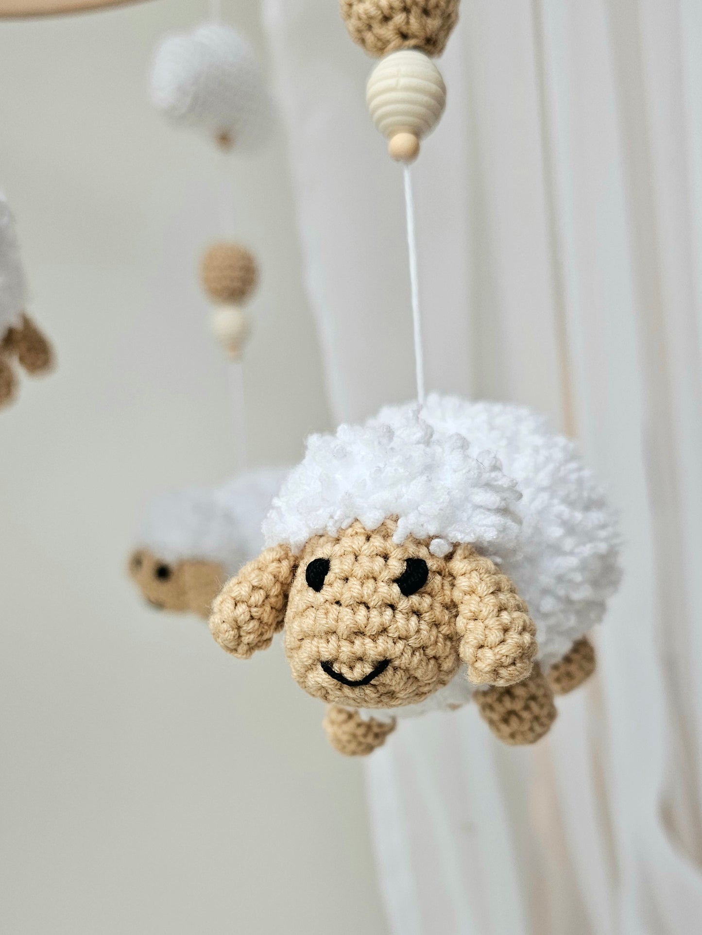 Baby Mobile tanzende Schäfchen