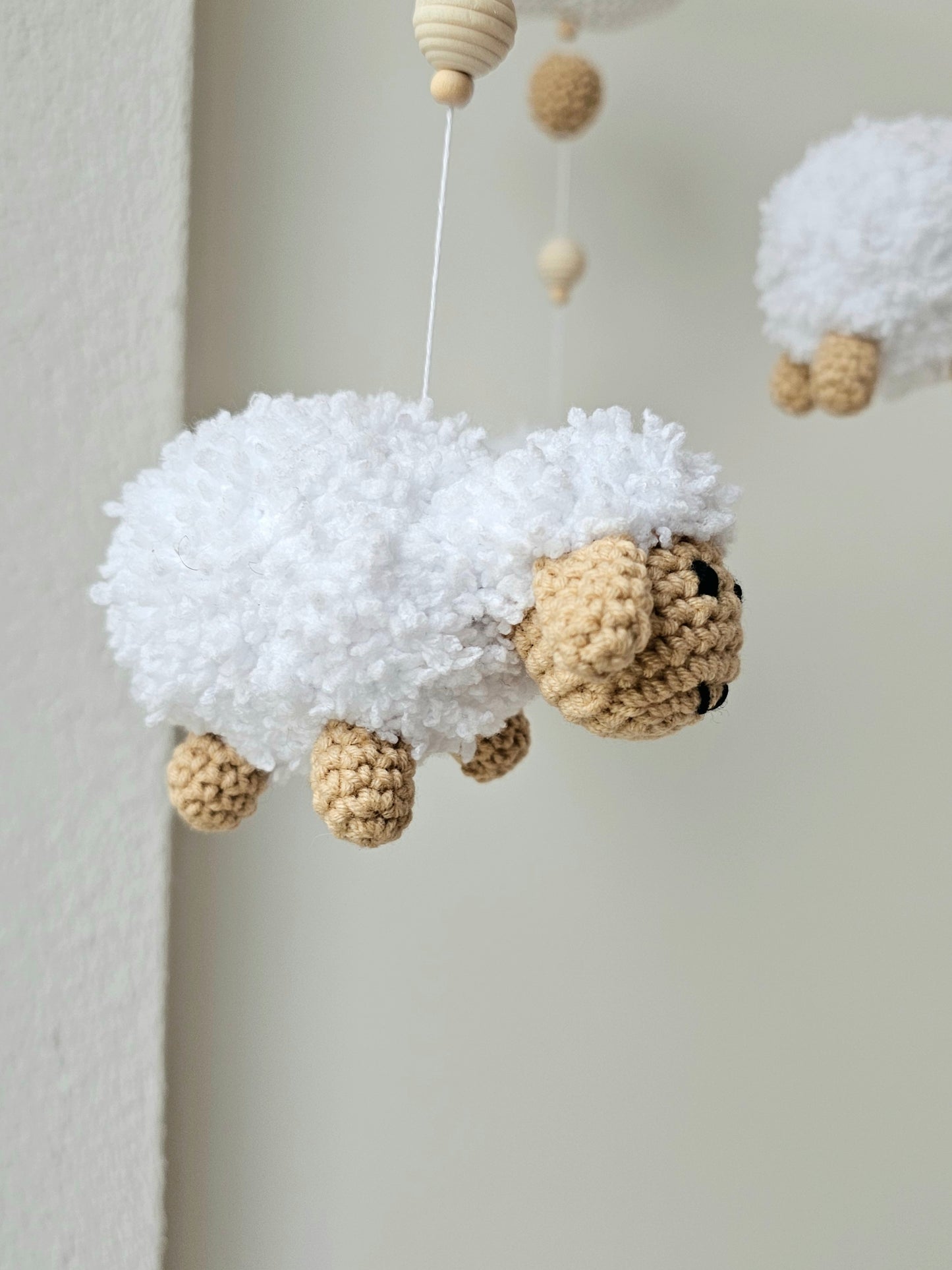 Baby Mobile tanzende Schäfchen