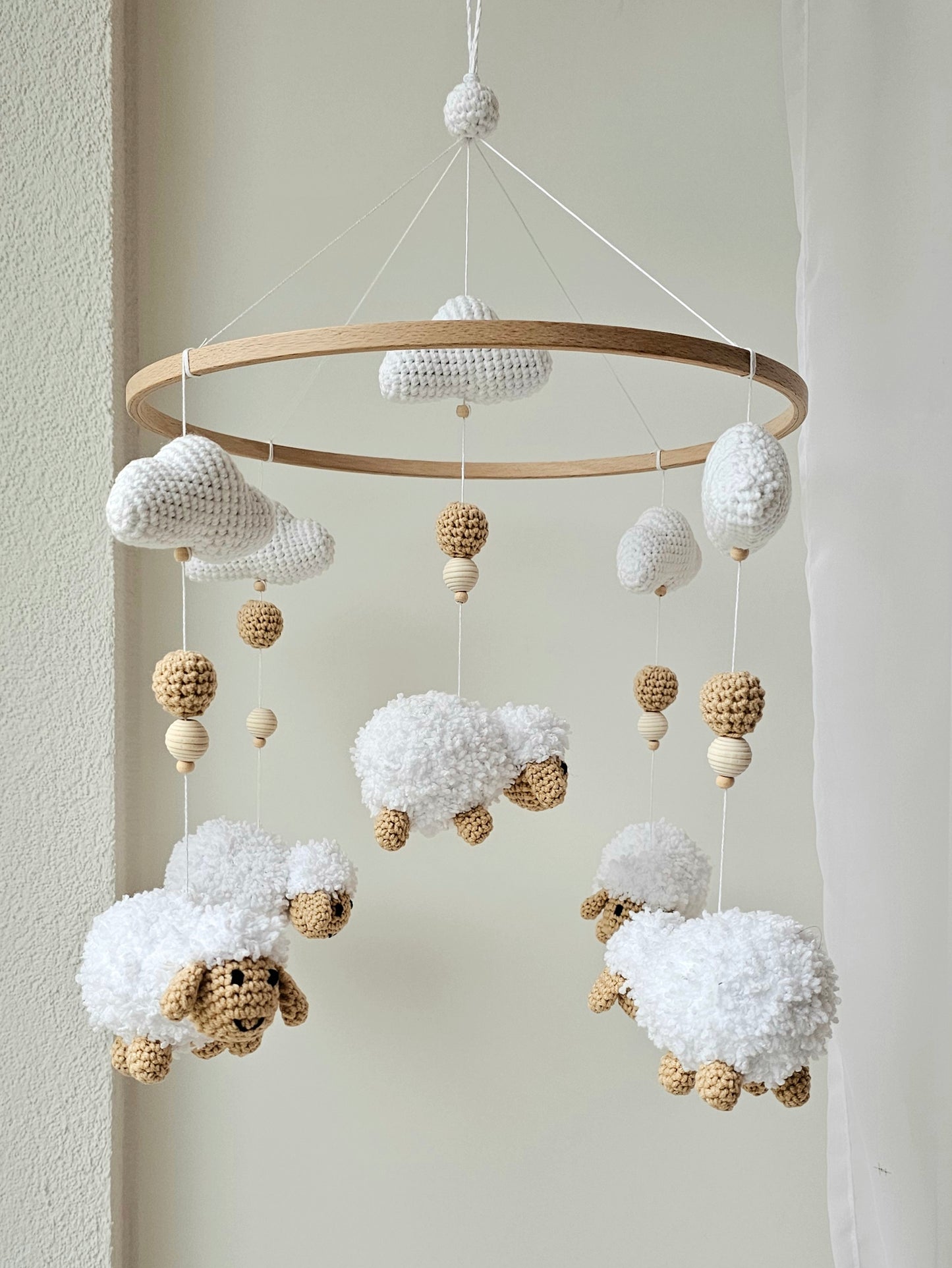 Baby Mobile tanzende Schäfchen