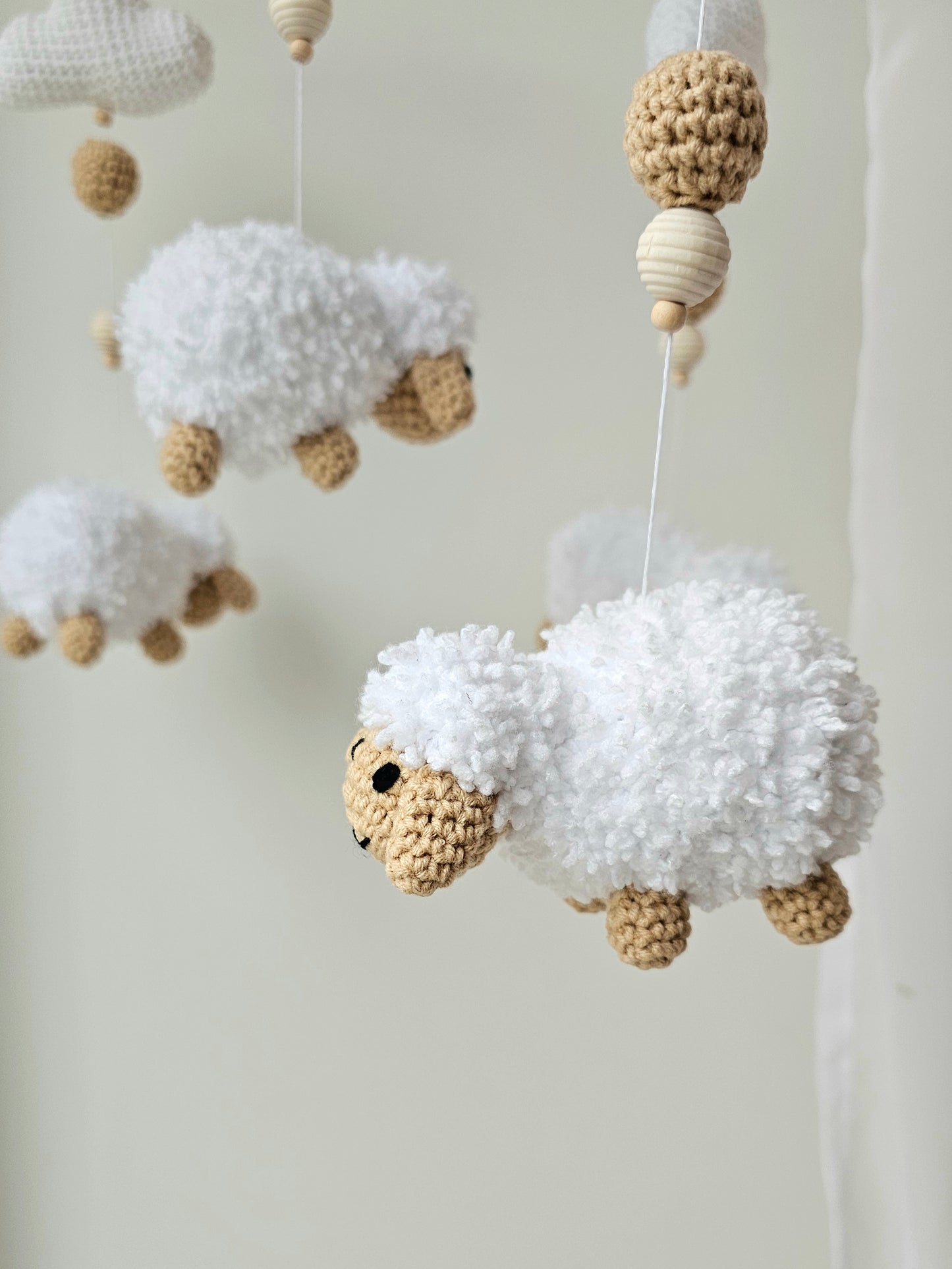 Baby Mobile tanzende Schäfchen