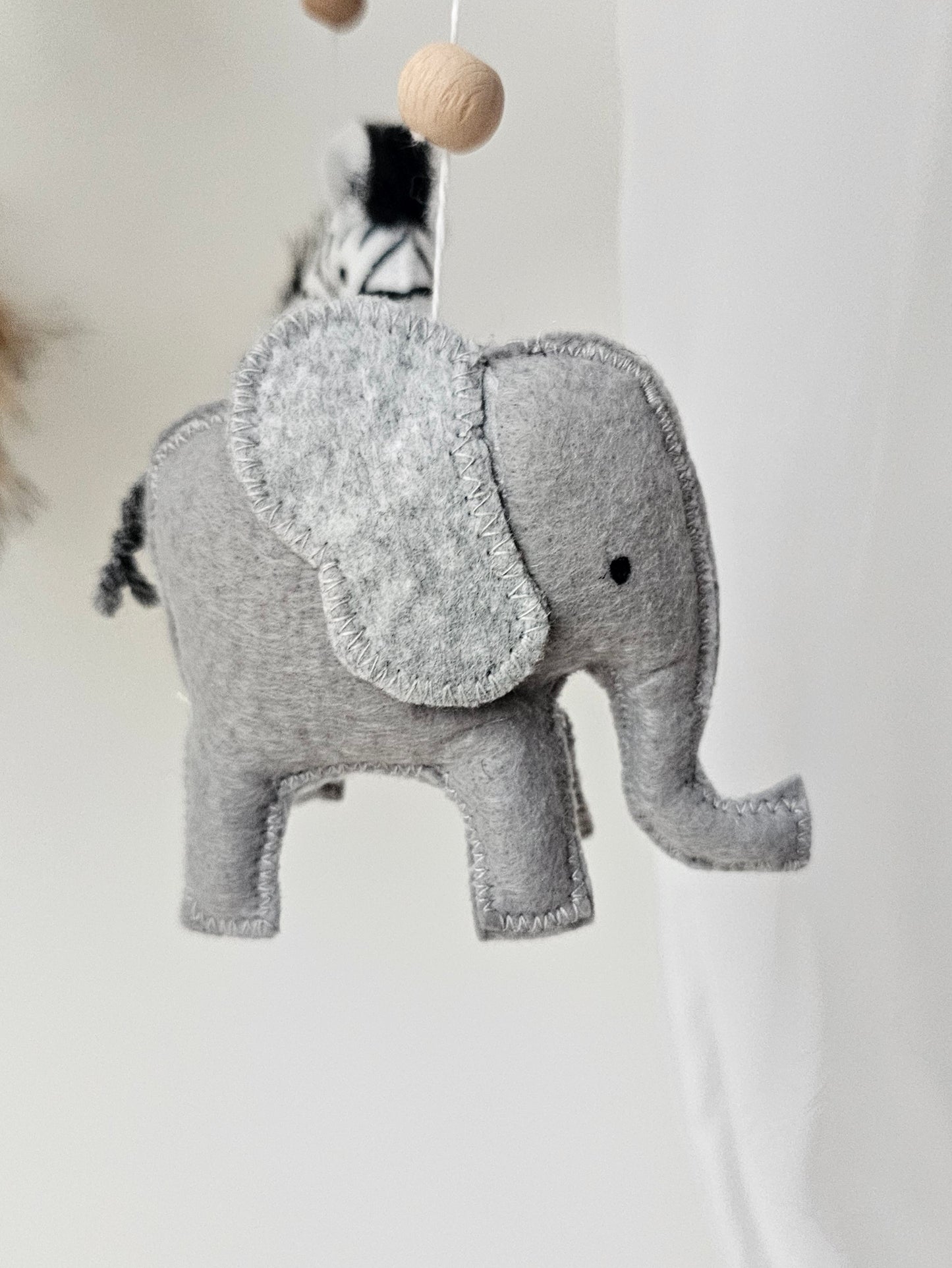 Baby Mobile fliegender Ballon natur