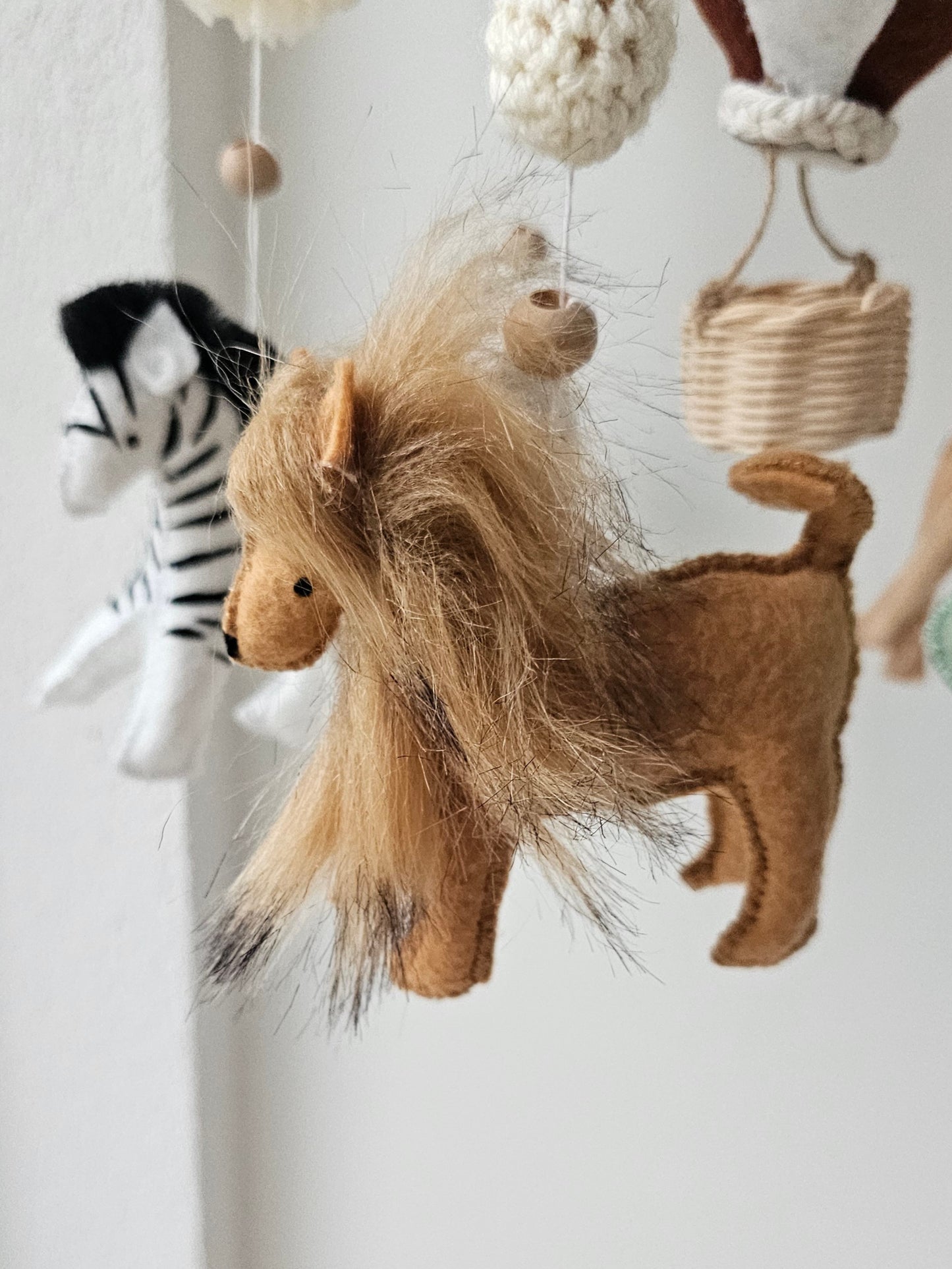 Baby Mobile fliegender Ballon natur